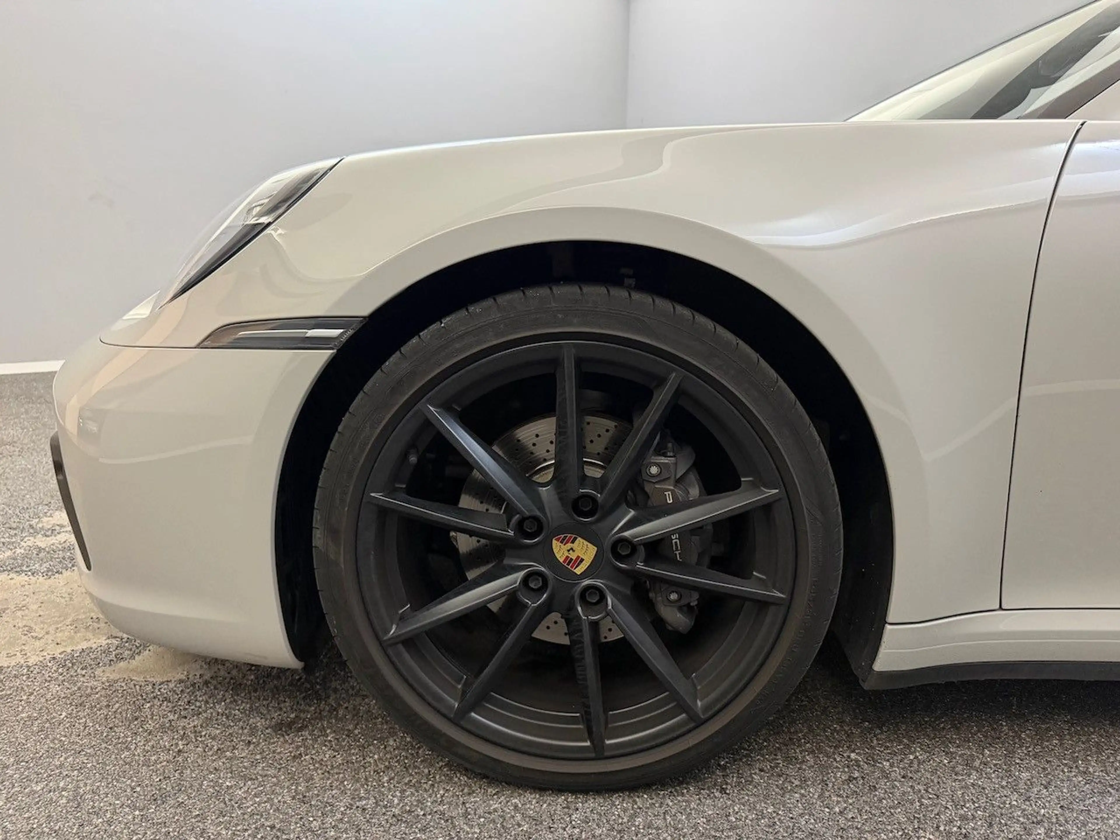 Porsche 992 Targa 4*1.HD*U-FREI*S-HEFT*CHRONO*MEGA-AUSST — photo 5
