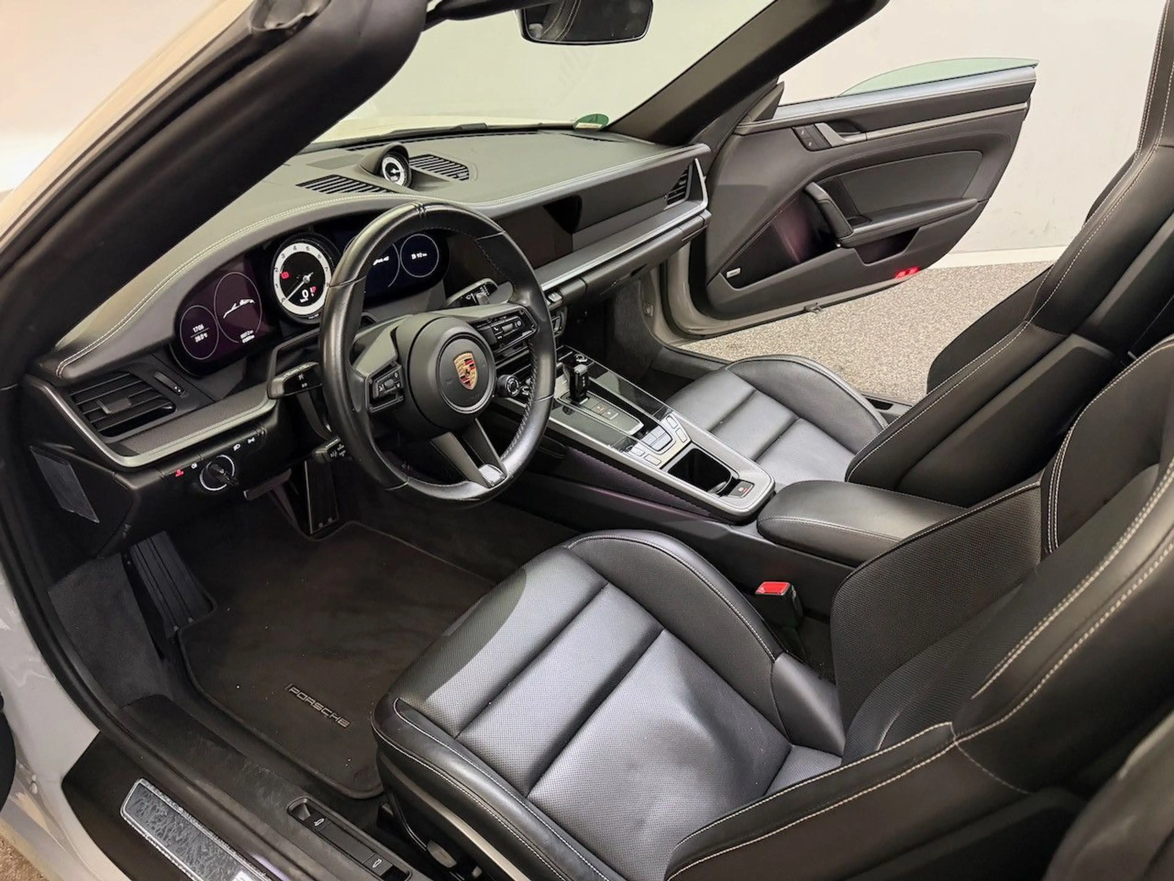 Porsche 992 Targa 4*1.HD*U-FREI*S-HEFT*CHRONO*MEGA-AUSST — photo 9