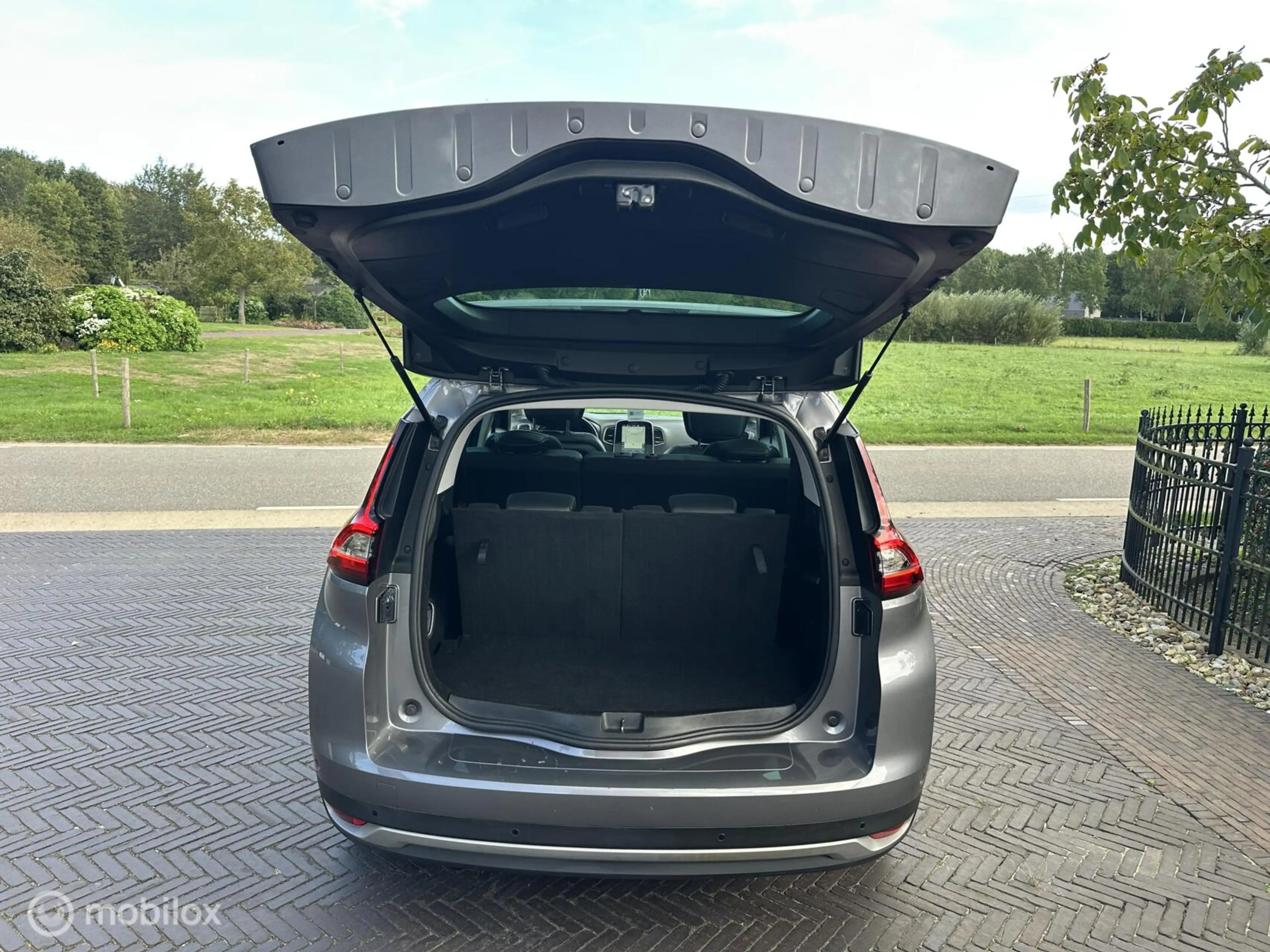 Renault Grand Scenic 1.3 TCe Bose 7p. Massage ACC Pano✅ — photo 15