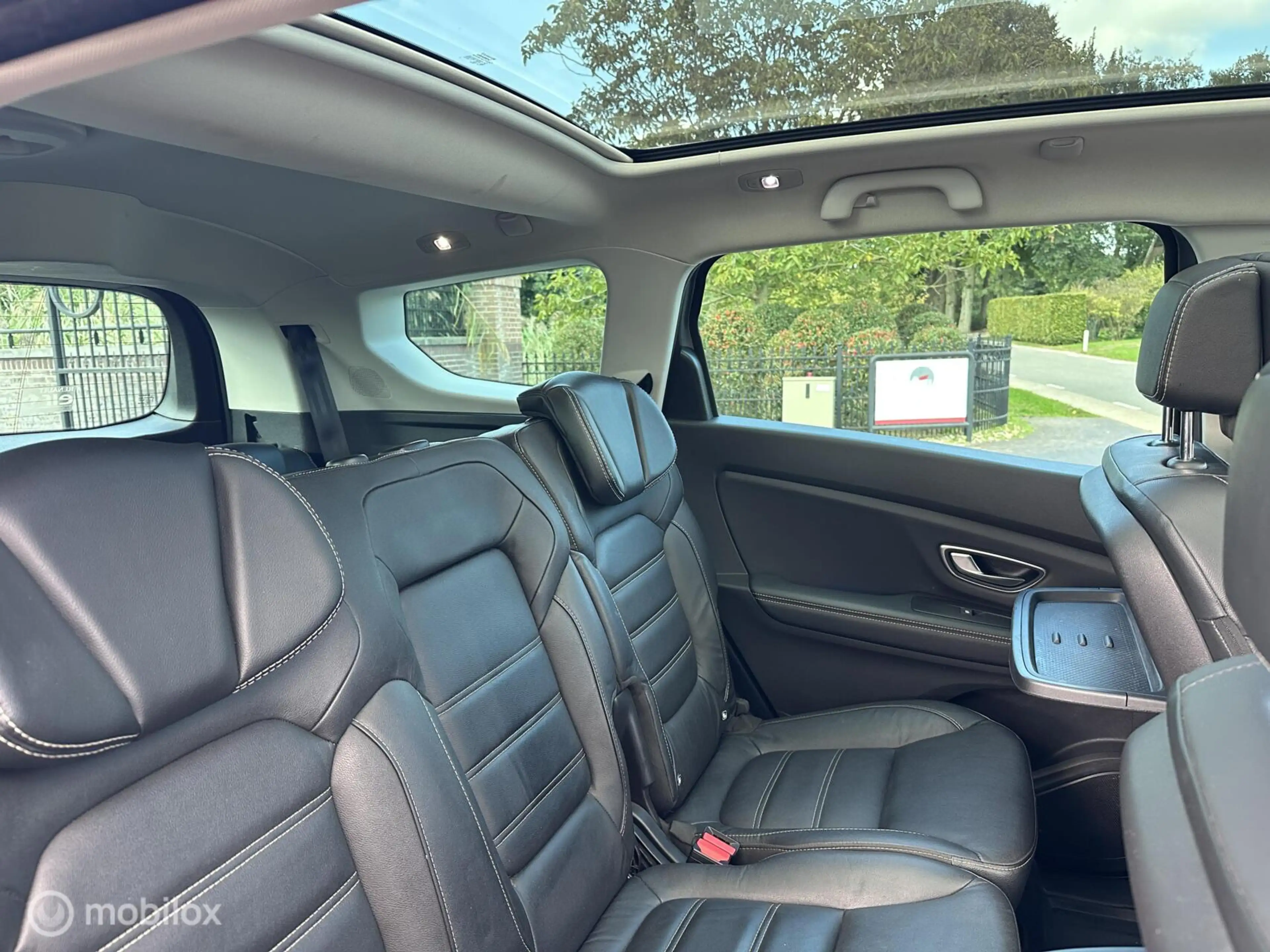 Renault Grand Scenic 1.3 TCe Bose 7p. Massage ACC Pano✅ — photo 9