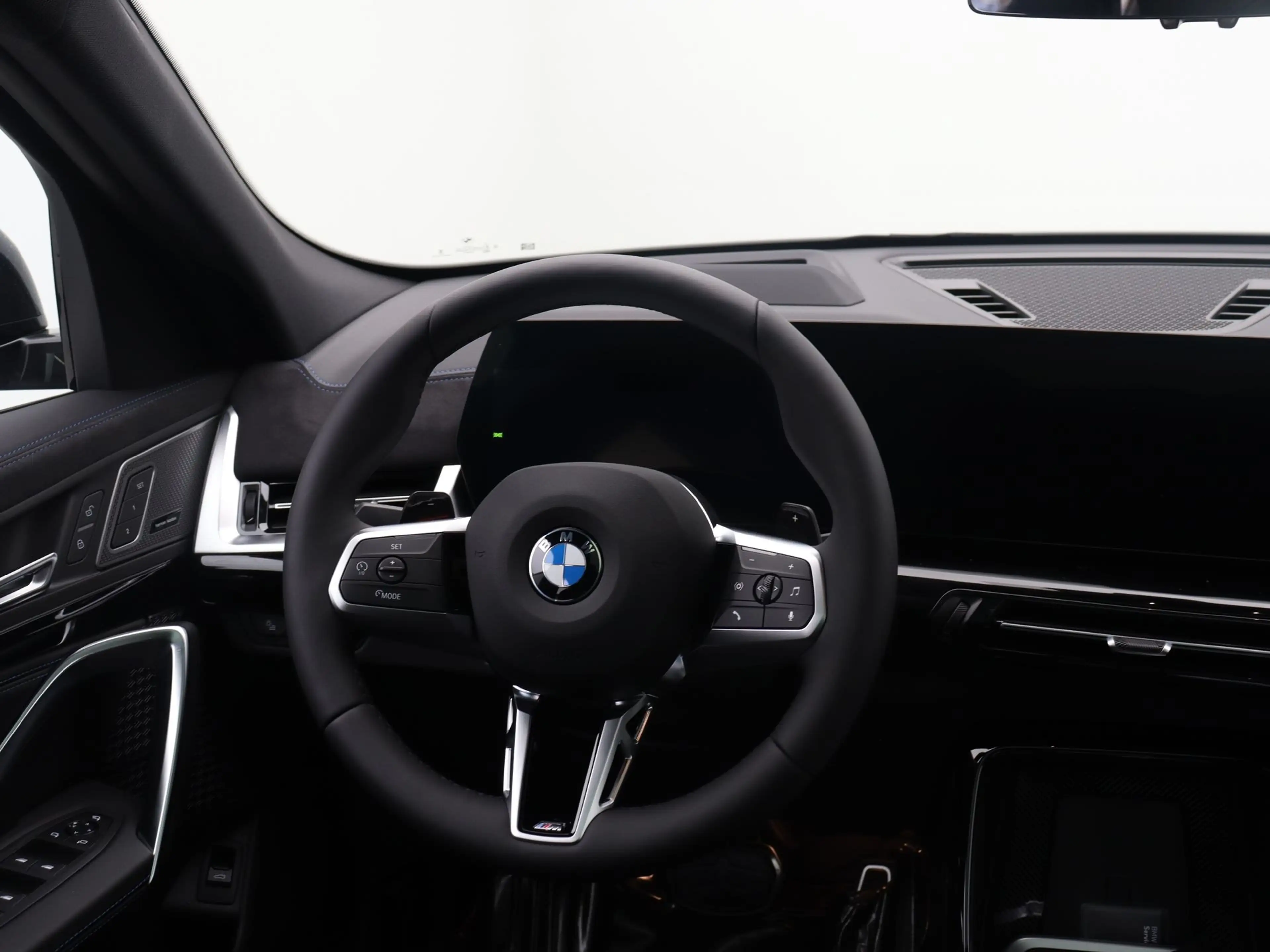 BMW X2 sDrive20i M Sport Pro — photo 2