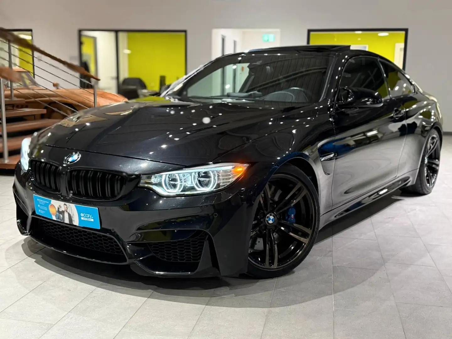 BMW M4 Coupe Basis*Memory*Head-up*Harman-Kardon* Schwarz - 1