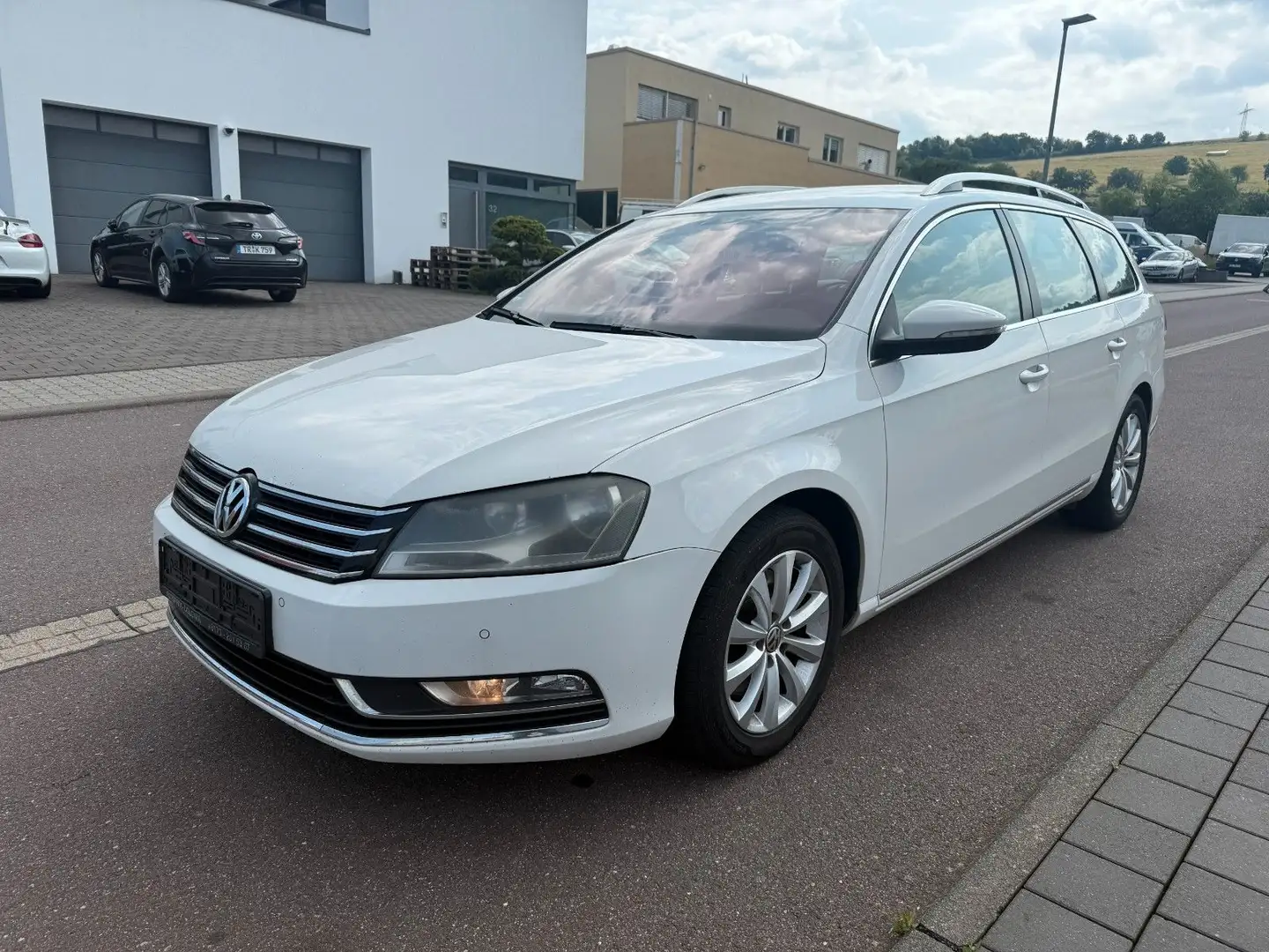 Volkswagen Passat Variant Comfortline BlueMotion DSG/NAVI Bianco - 1