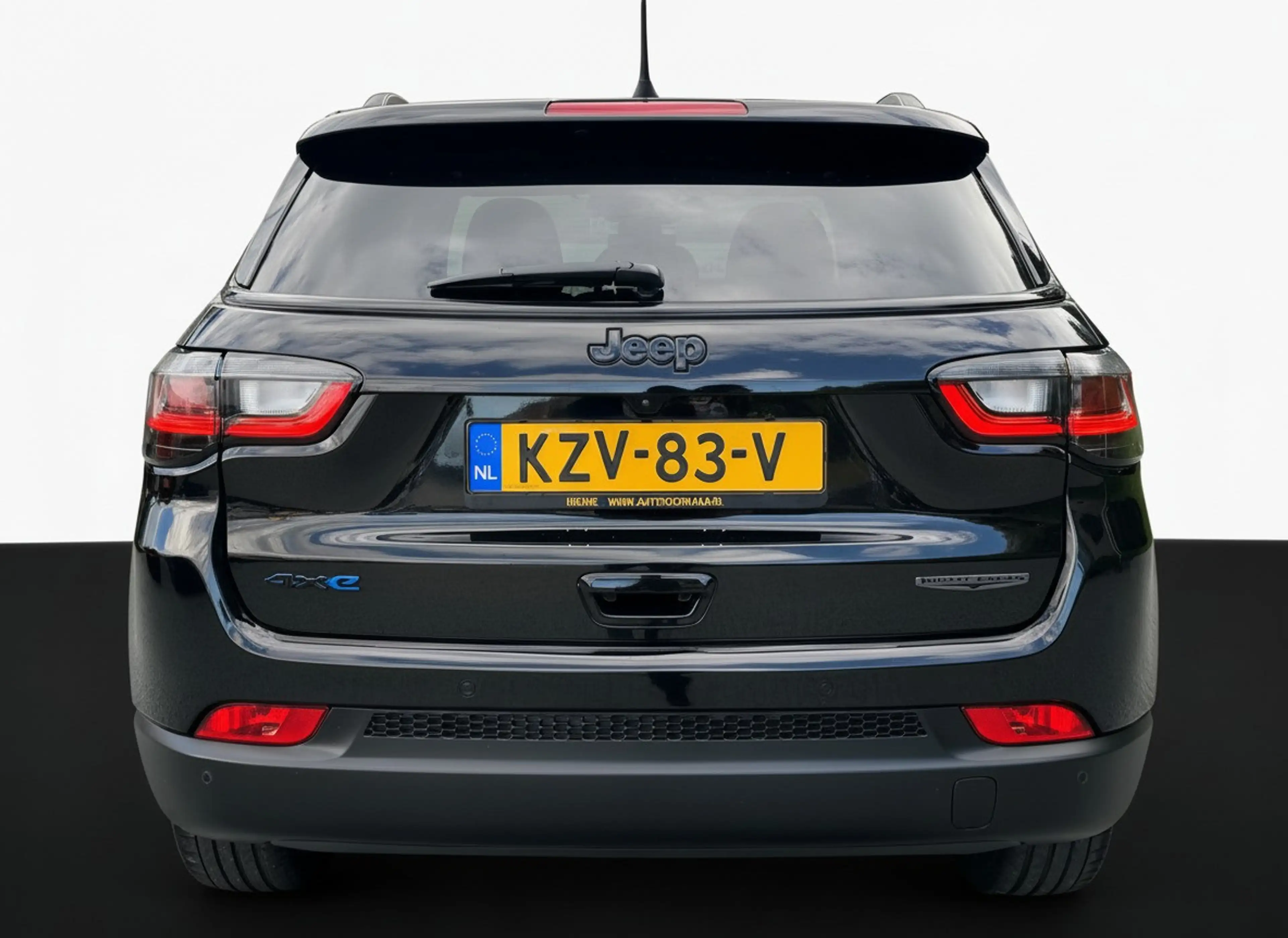 Jeep Compass 4xe 190 Plug-in Hybrid Electric Night Eagle AUT. L — photo 6