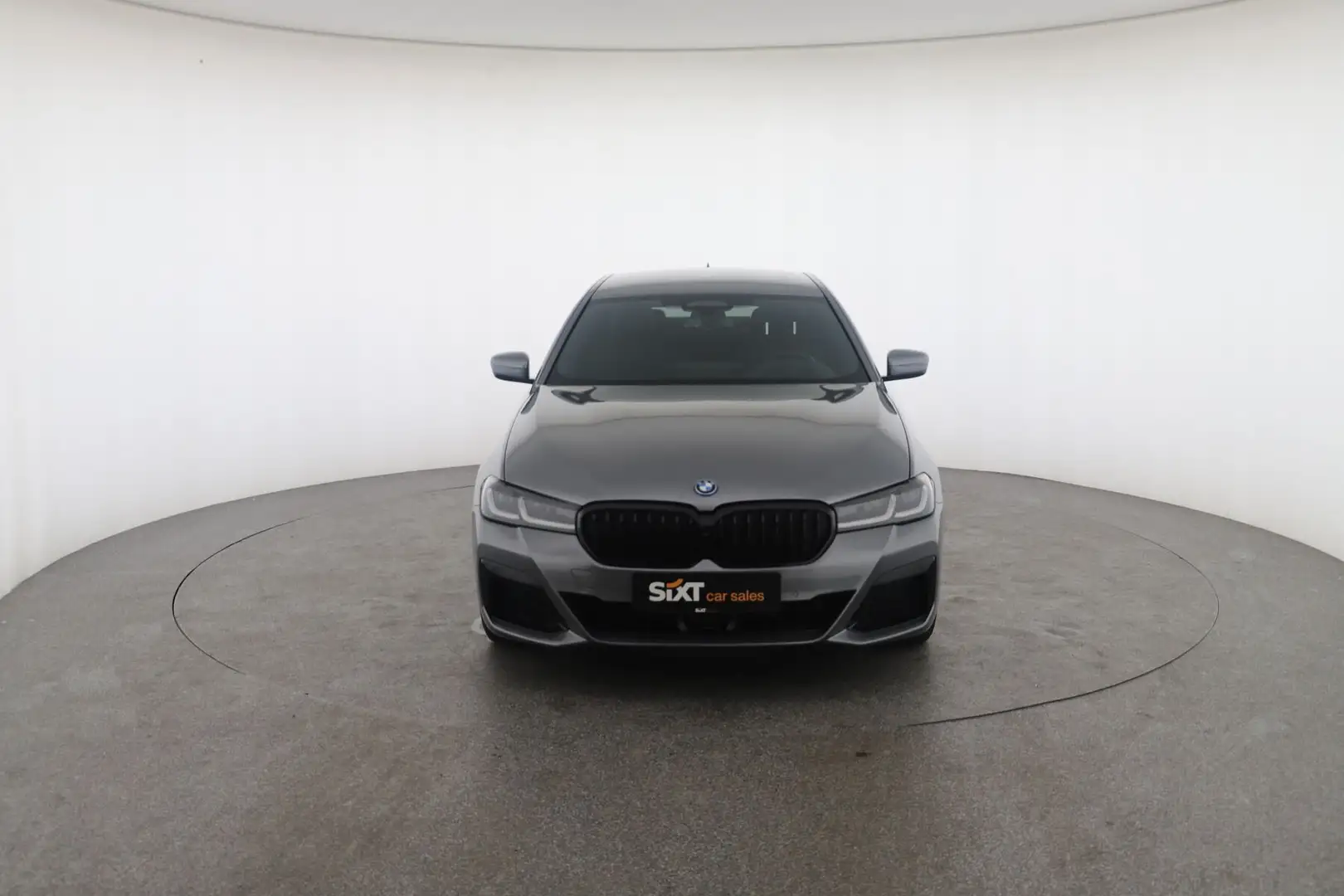 BMW 530 e M Sport Pro|DrAssPro|Headup|ACC 360 3xKlima AUT Grau - 2