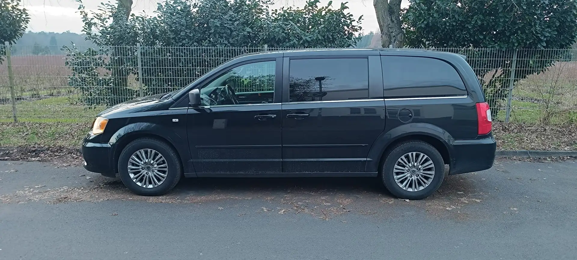 Lancia Voyager Voyager 2.8 Multijet 16v Silver Чорний - 1