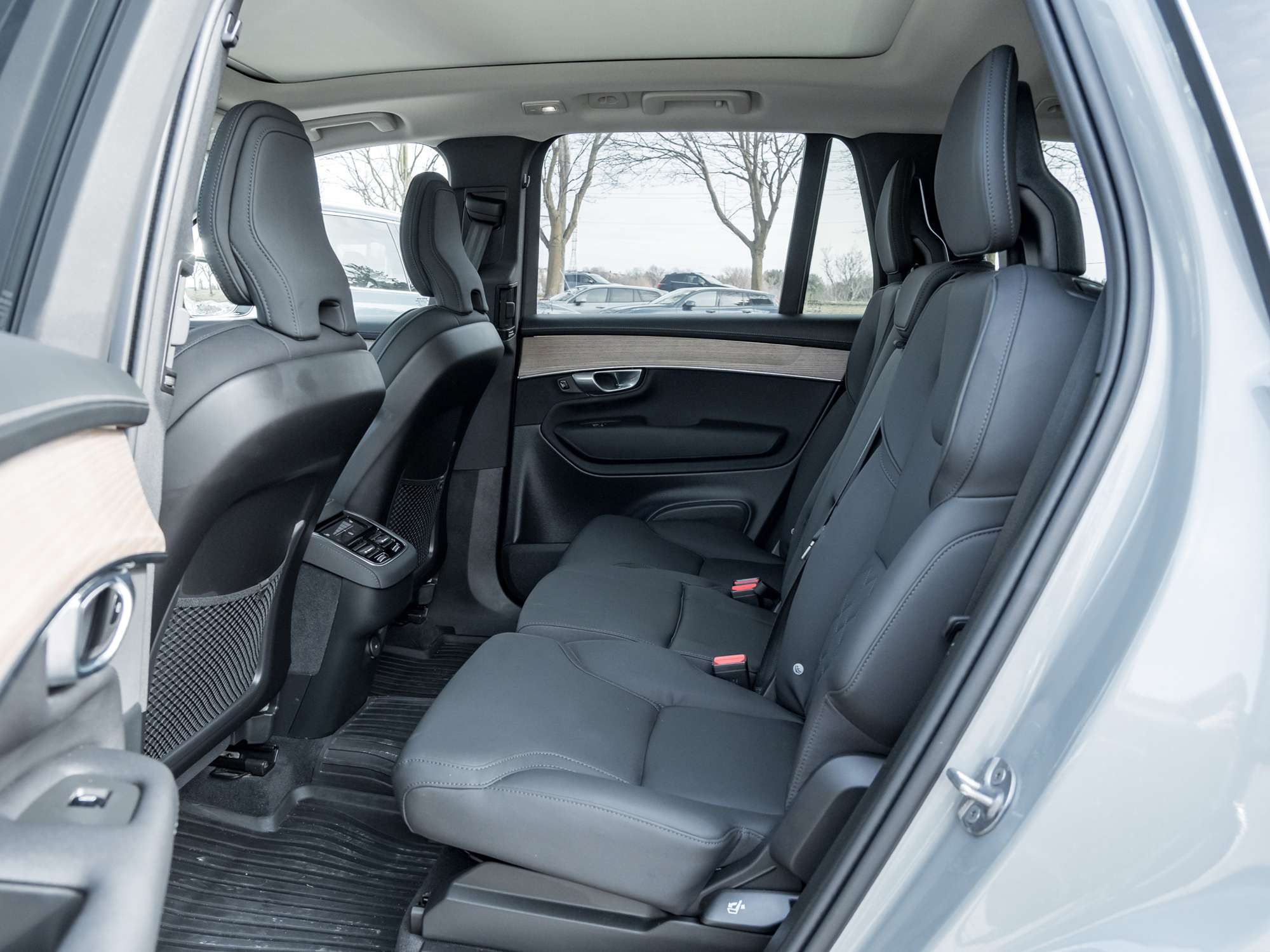 2026 Volvo XC90 B6 AWD PLUS Dark Theme 7-Seater-CPO RATE fr 2.99%* thumb 24
