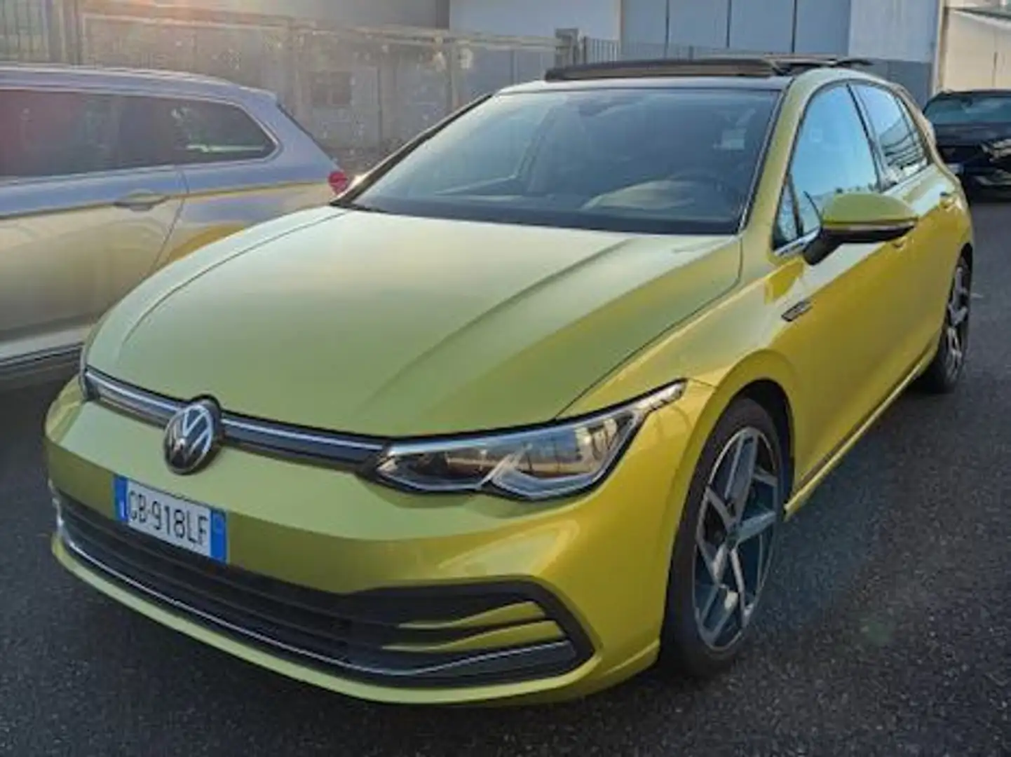 Volkswagen Golf Golf 1.5 etsi evo Style 150cv dsg Giallo - 1