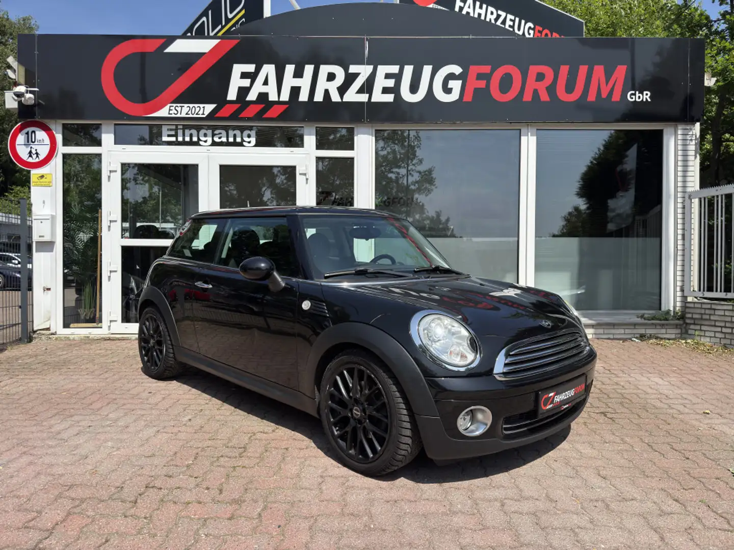 MINI Cooper JCW Felgen*Pano*Bi-Xenon Schwarz - 1