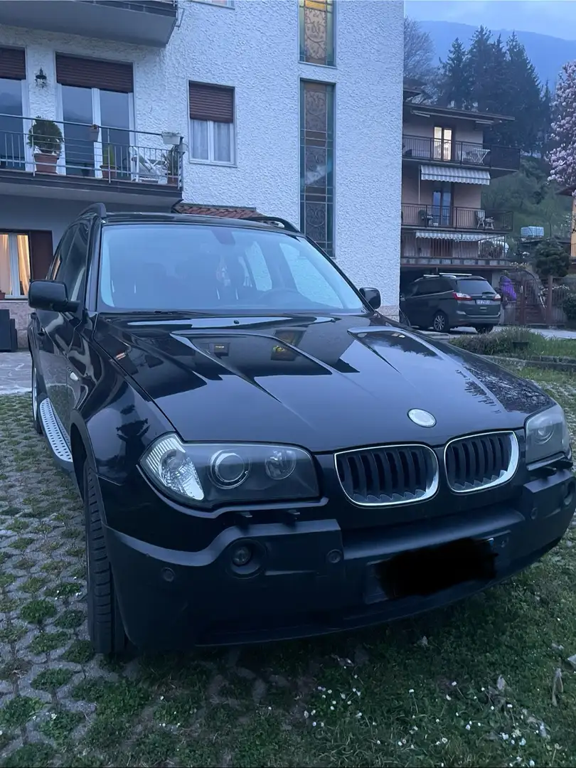 BMW X3 2.0d Nero - 1
