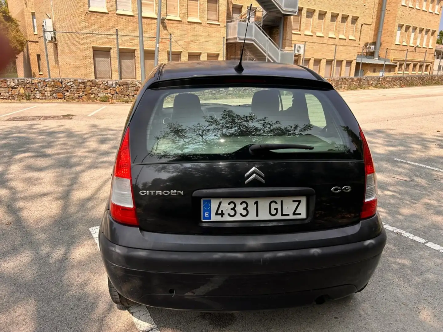 Citroen C3 1.4HDI Exclusive Schwarz - 2