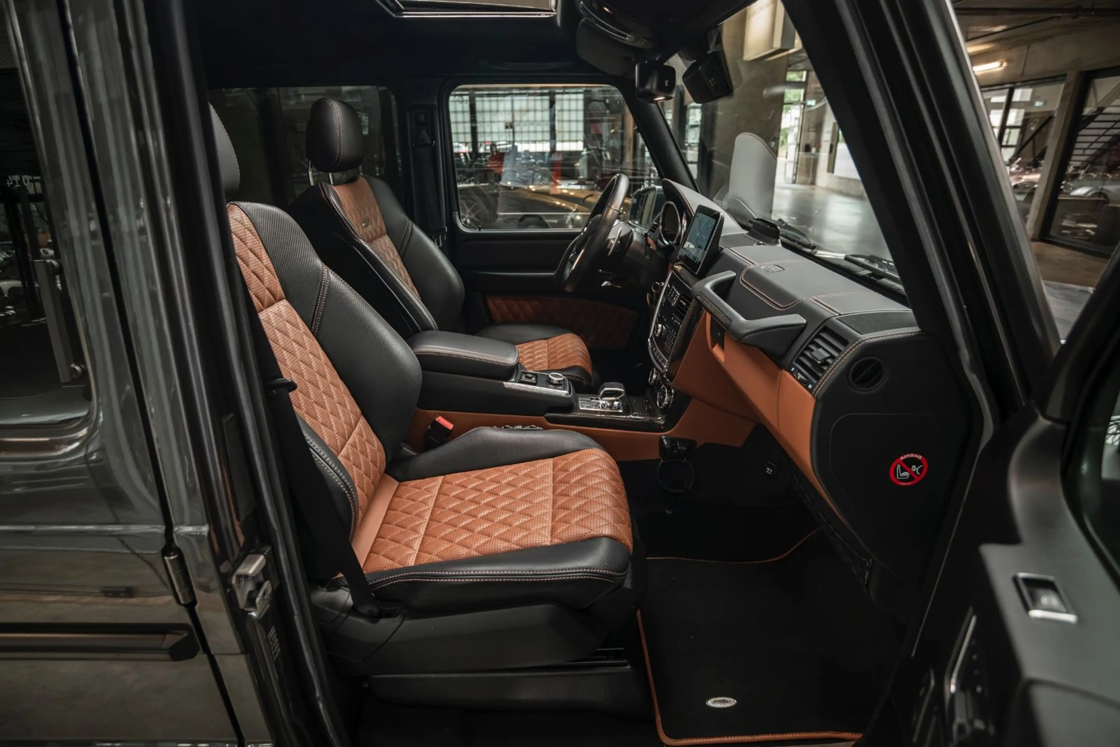 Mercedes-Benz G 63 AMG G63 Edition 463 - Exklusiv - Designo - CarPlay — photo 33