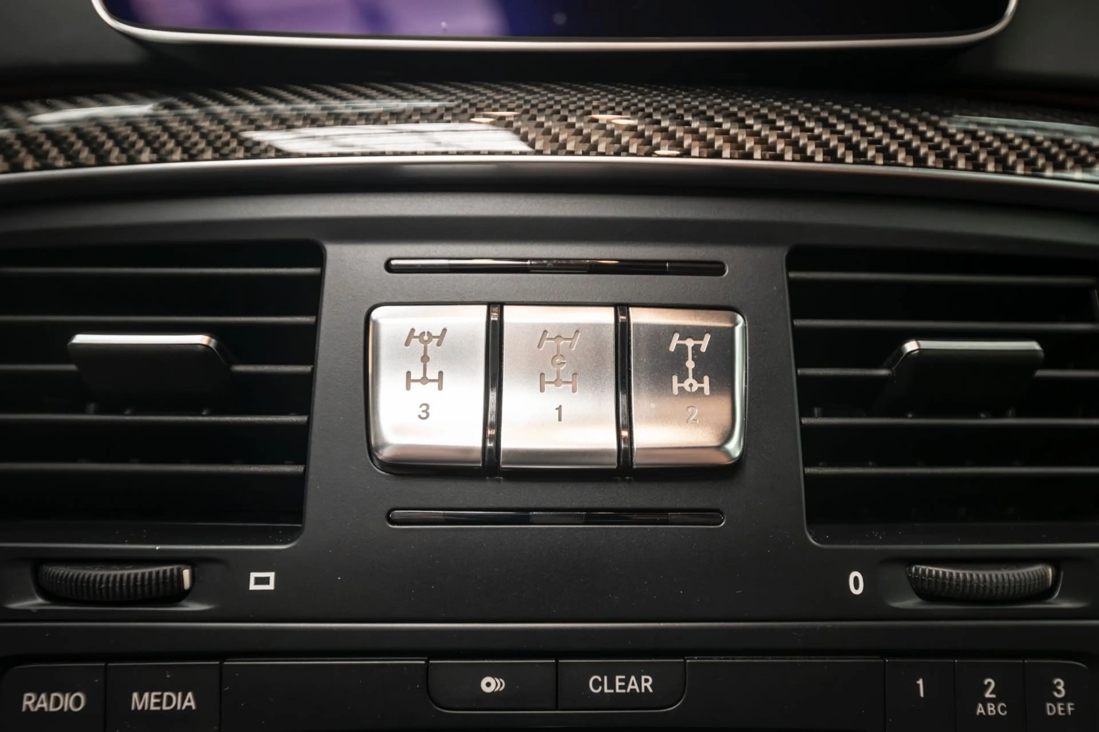 Mercedes-Benz G 63 AMG G63 Edition 463 - Exklusiv - Designo - CarPlay — photo 42