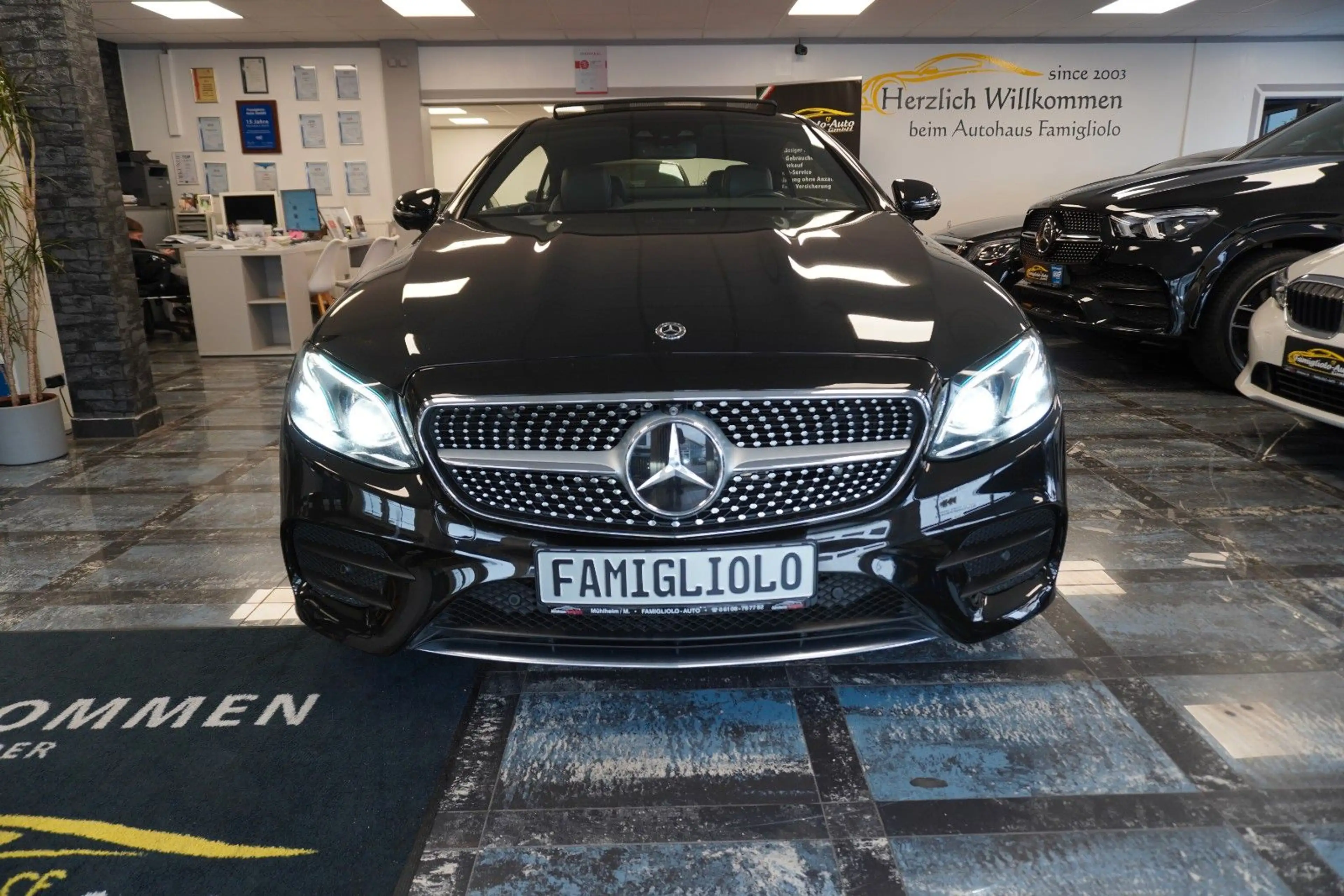 Mercedes-Benz E 400 Coupe 4Matic/Panoramadach/LED Schein/Leder — photo 2