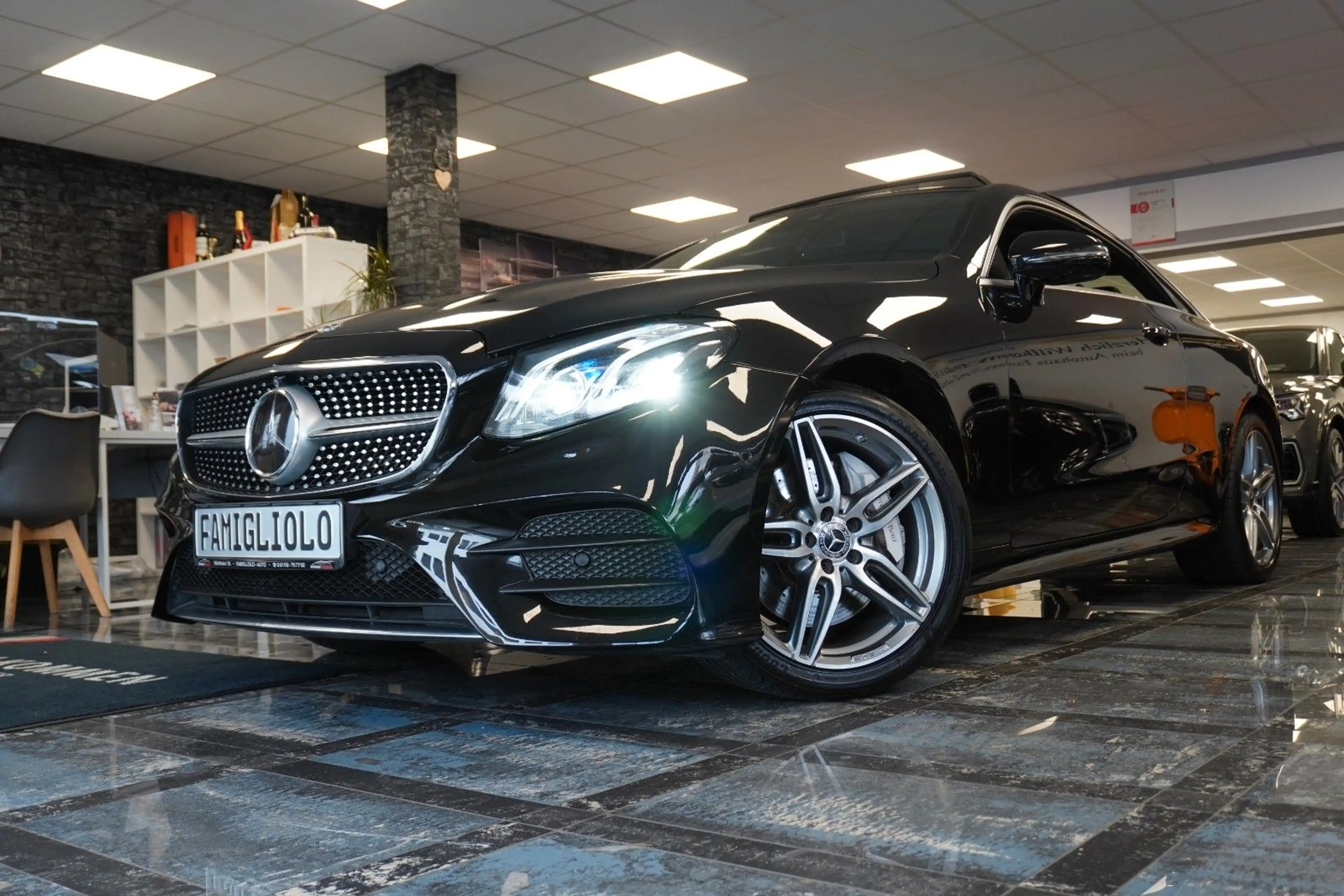 Mercedes-Benz E 400 Coupe 4Matic/Panoramadach/LED Schein/Leder — photo 9