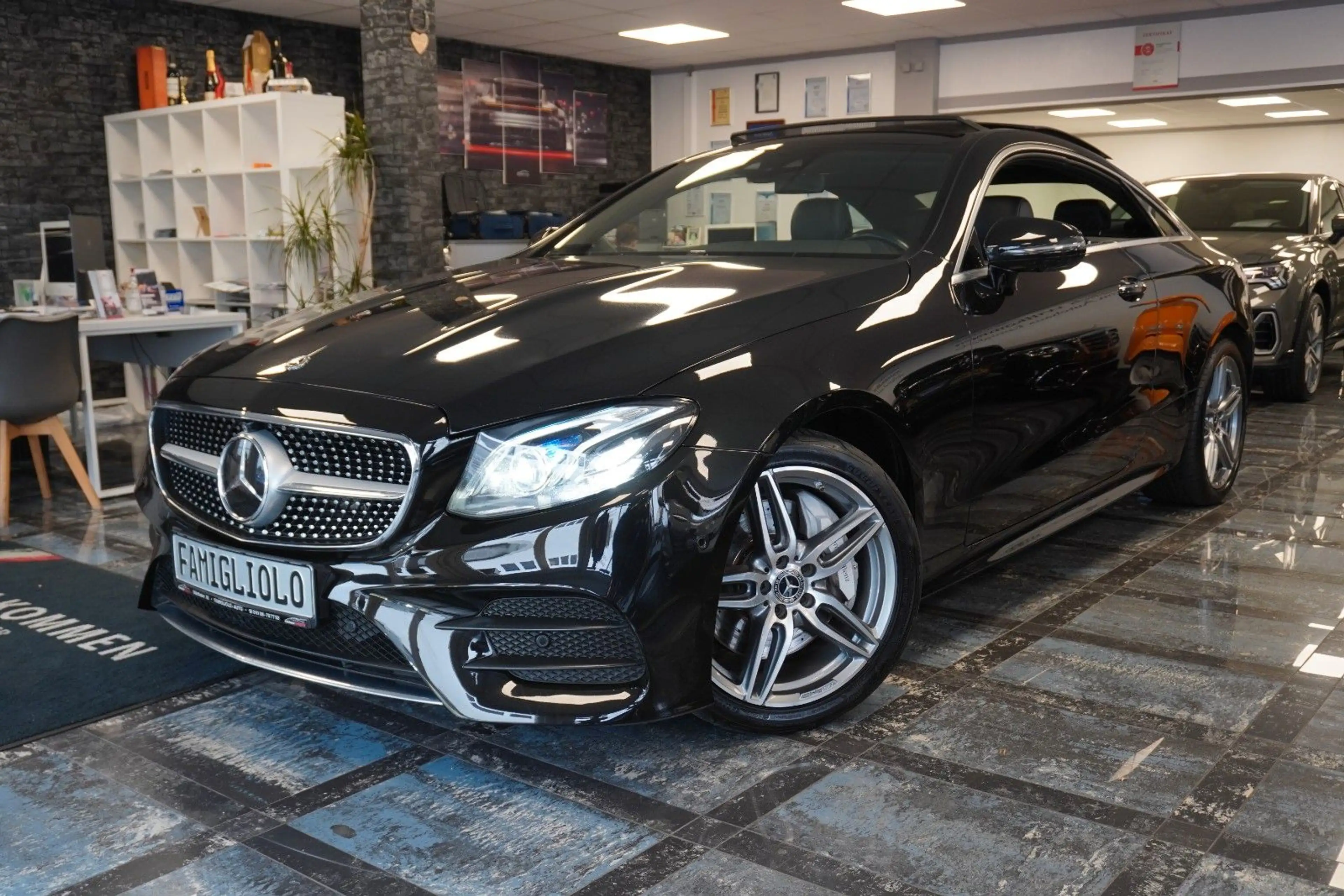 Mercedes-Benz E 400 Coupe 4Matic/Panoramadach/LED Schein/Leder