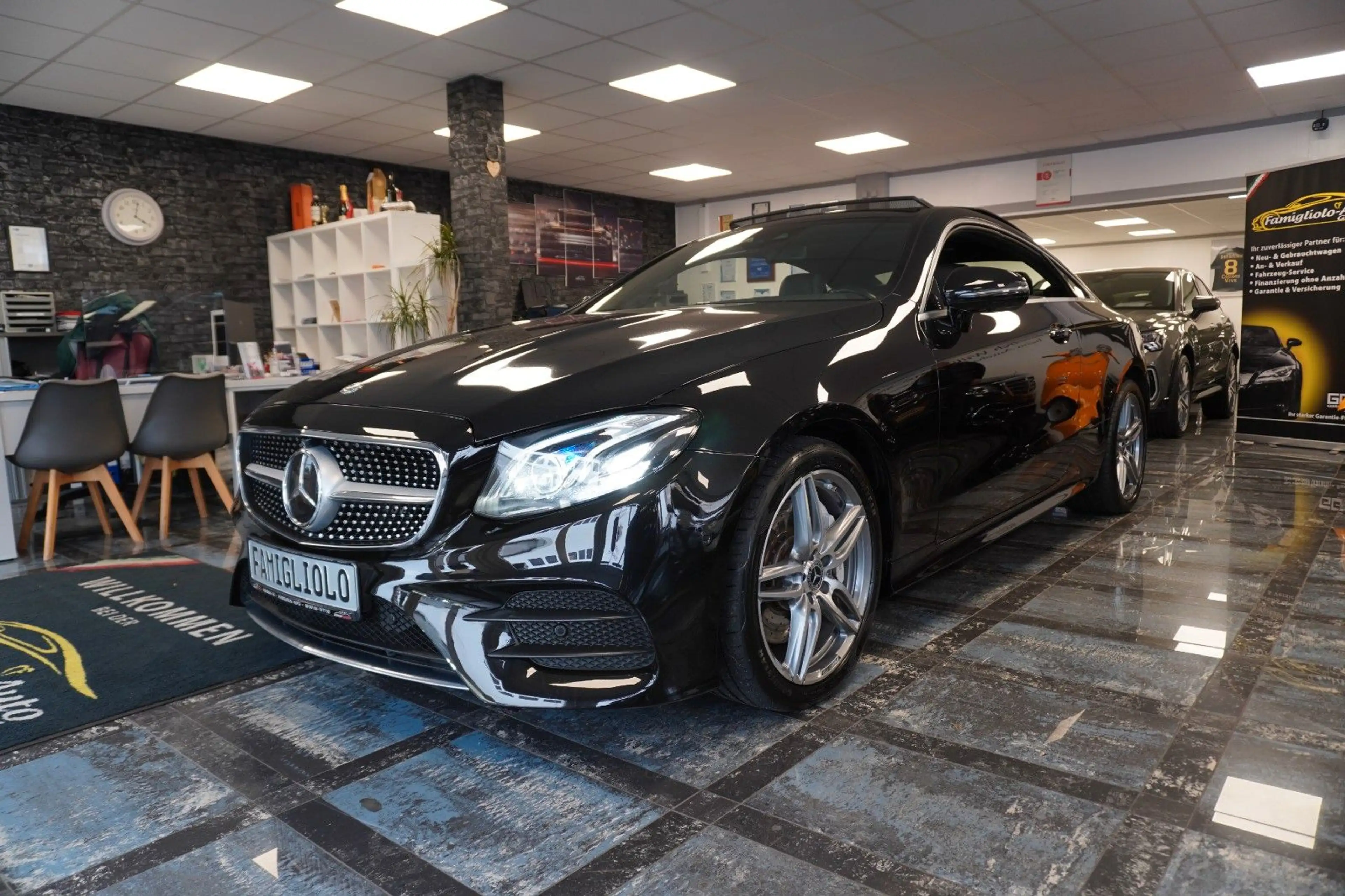 Mercedes-Benz E 400 Coupe 4Matic/Panoramadach/LED Schein/Leder — photo 8