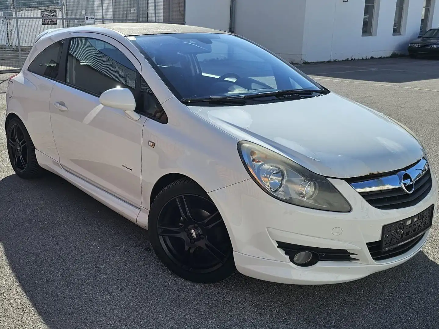 Opel Corsa 1,4 Sport Weiß - 1