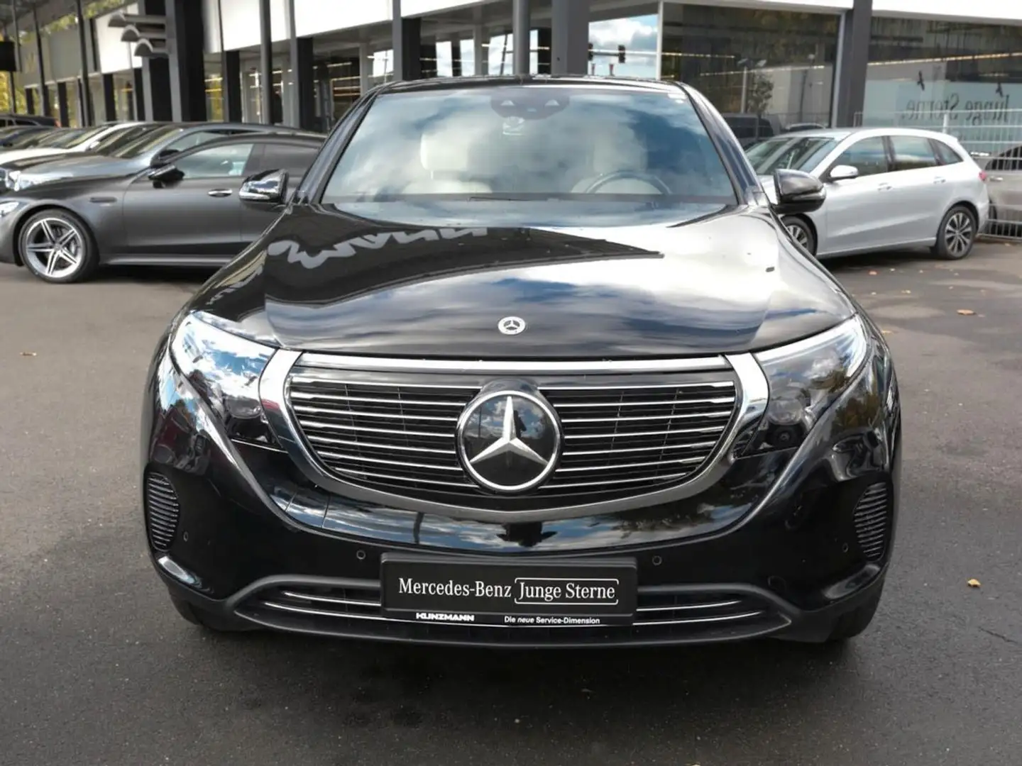 Mercedes-Benz EQC 400 4M Electric Art MBUX Navi AHK Distronic Schwarz - 2