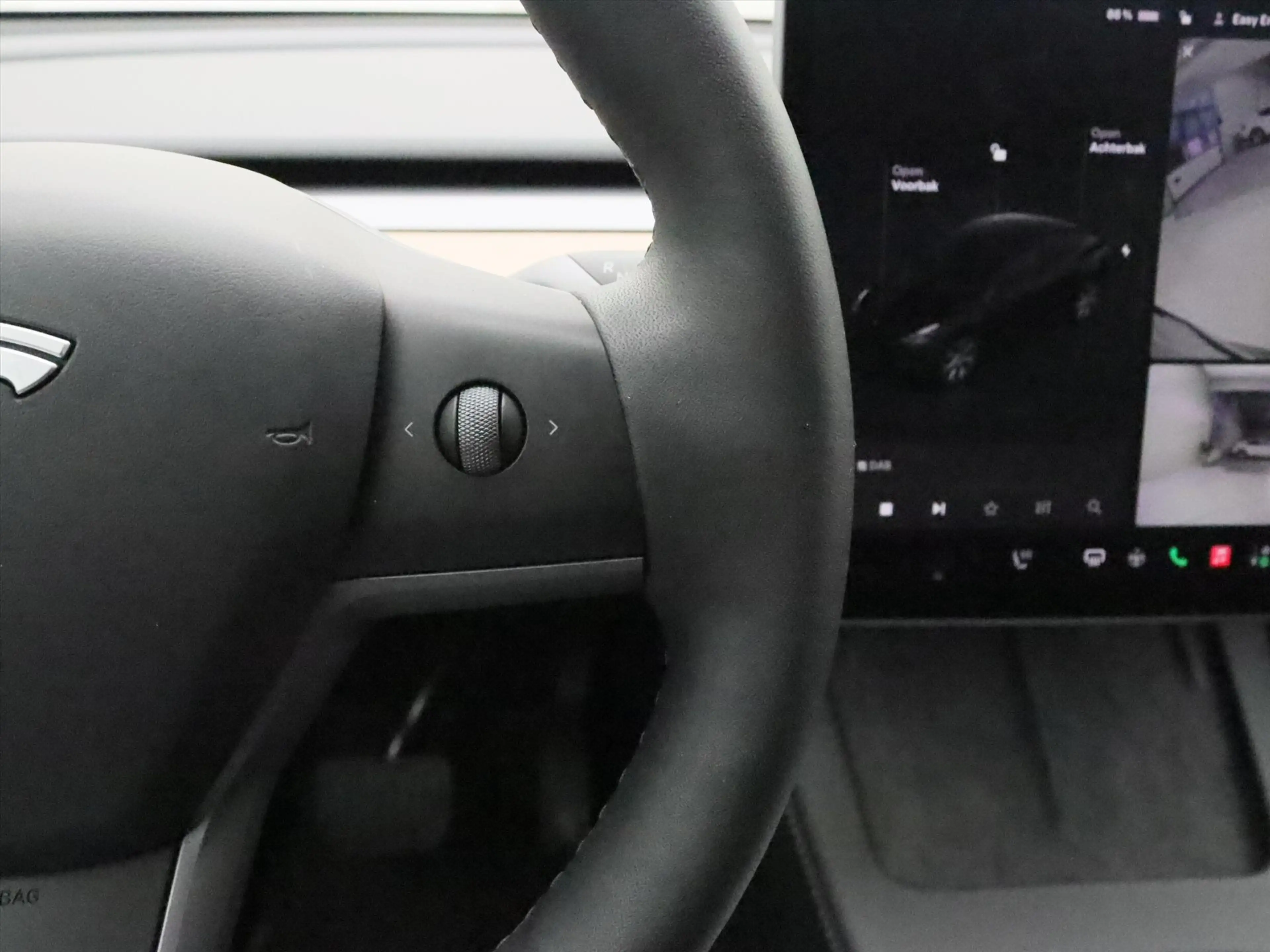 Tesla Model Y Long Range AWD 75kWh 351pk 93% SoH [ TREKHAAK+AMD — photo 21