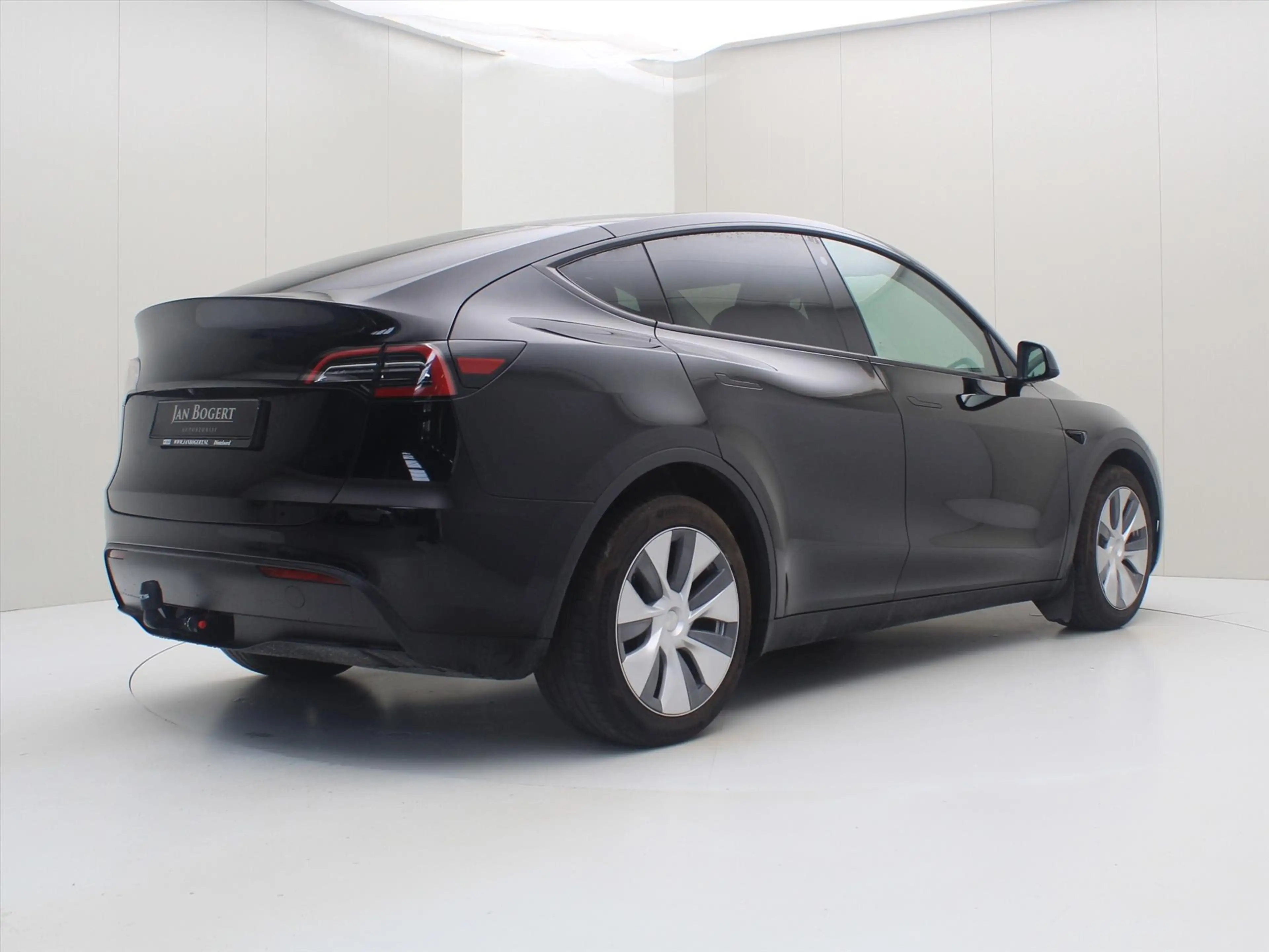 Tesla Model Y Long Range AWD 75kWh 351pk 93% SoH [ TREKHAAK+AMD — photo 2