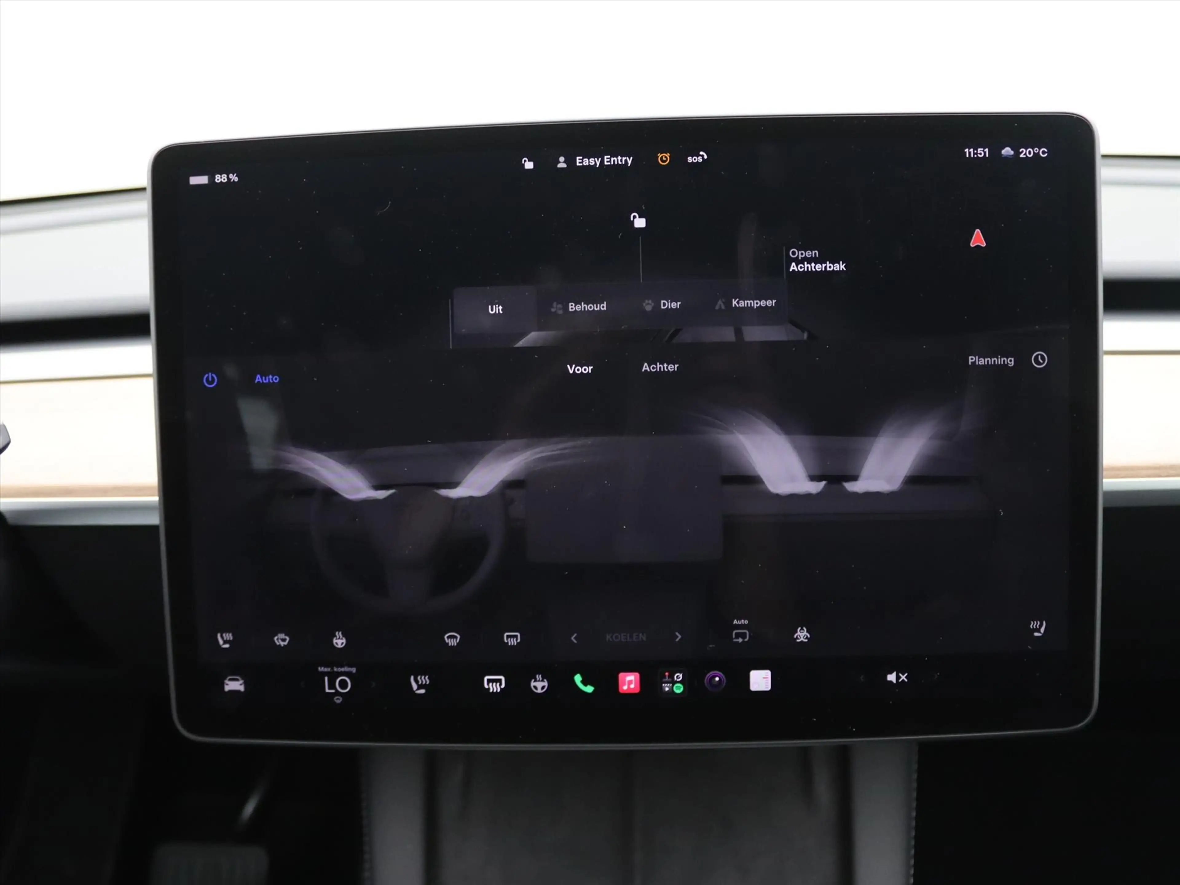 Tesla Model Y Long Range AWD 75kWh 351pk 93% SoH [ TREKHAAK+AMD — photo 36