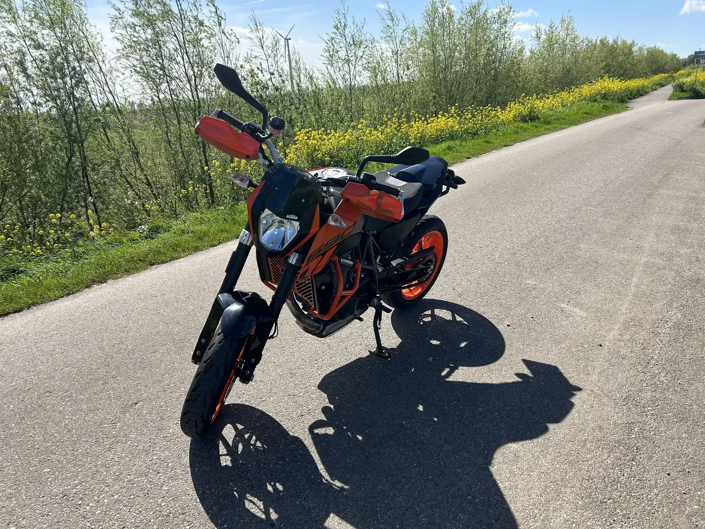 KTM 690 Duke - 1