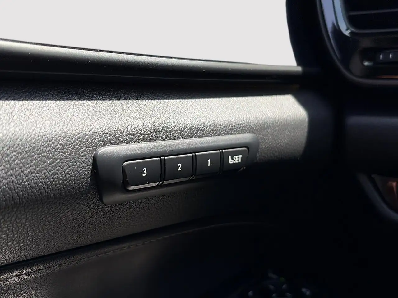 Lexus NX снимка Lexus NX