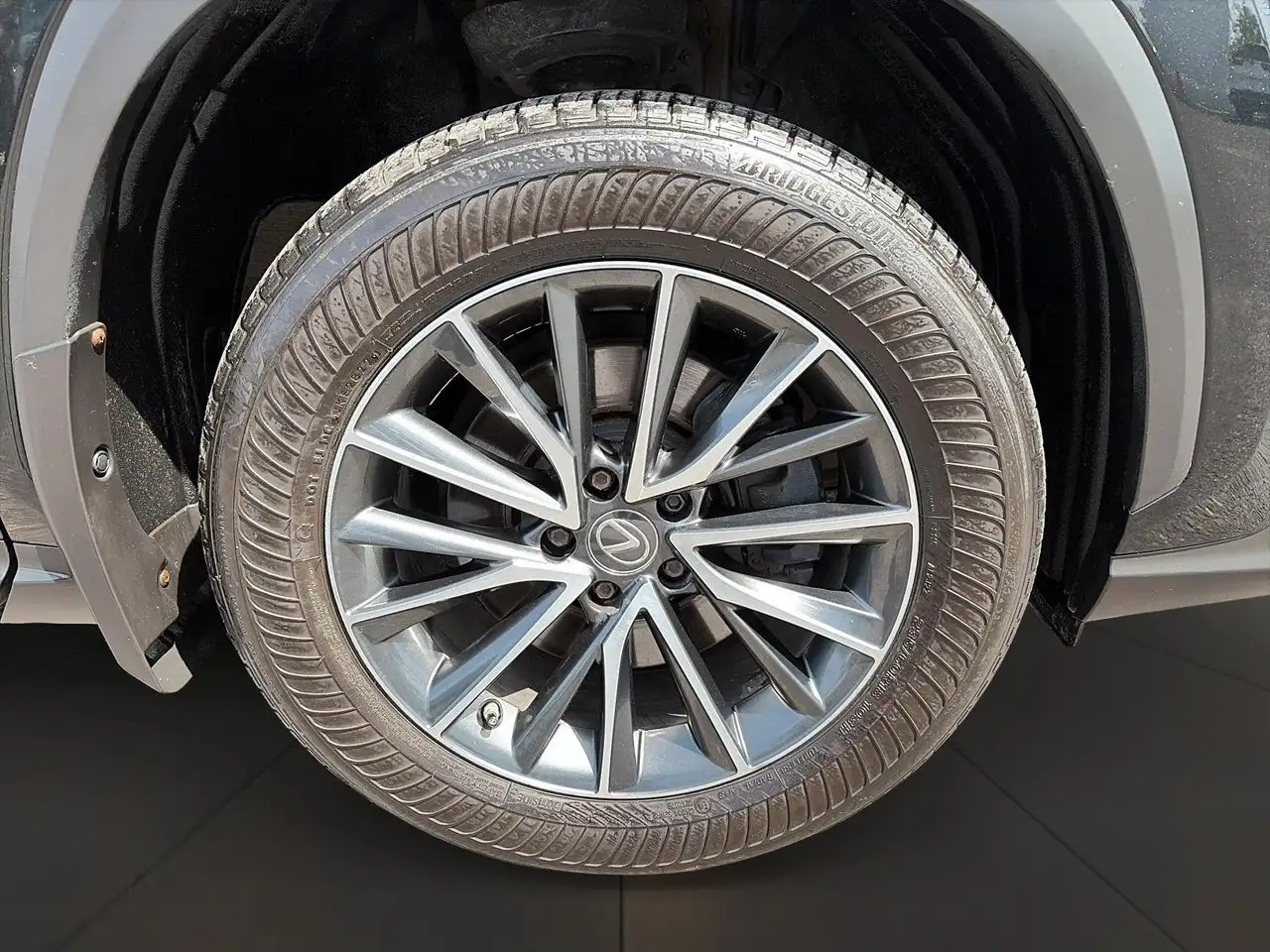 Lexus NX снимка Lexus NX
