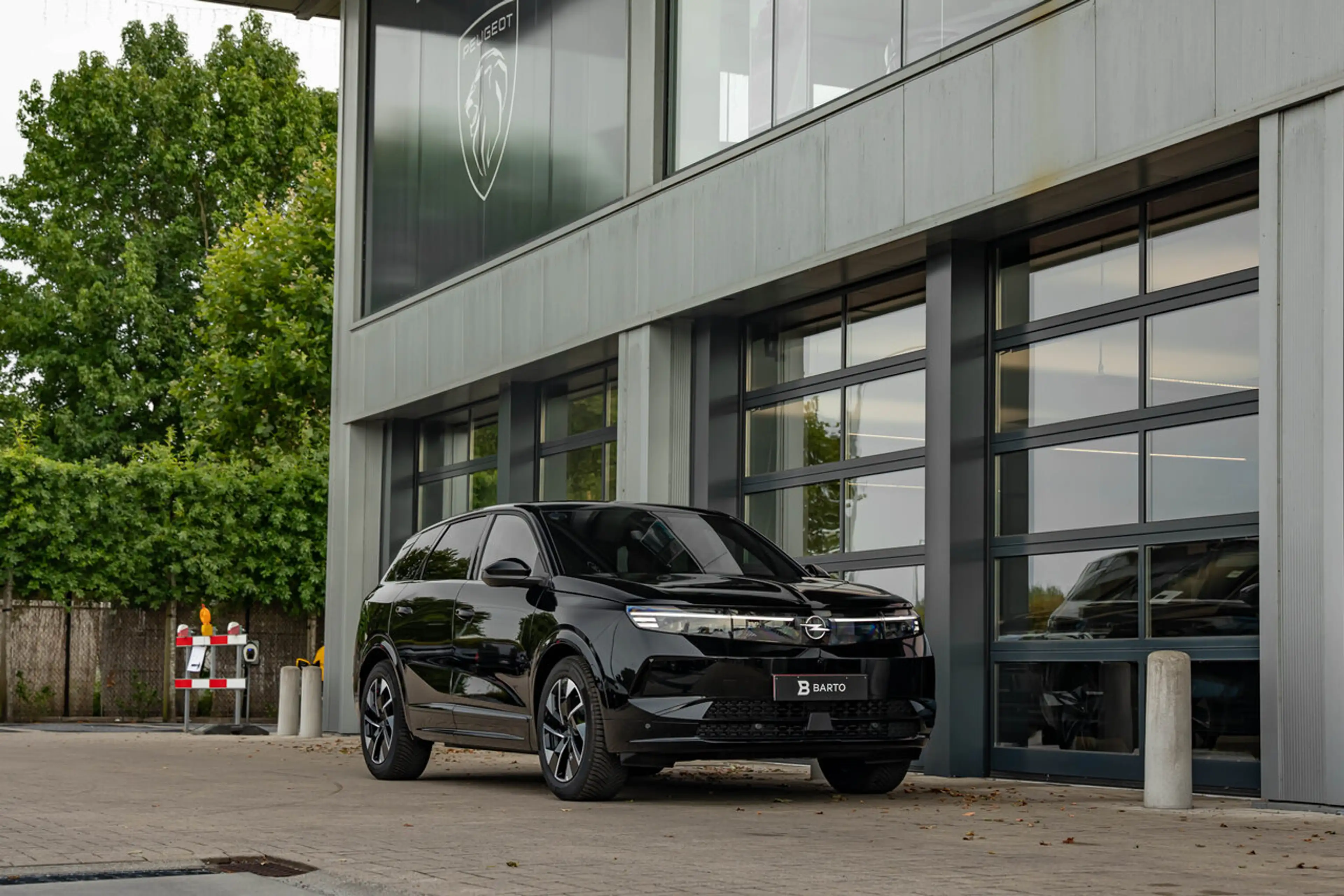 Opel Grandland Electr. 213 PK | GS | Alcantara | 360° | Elektr... — photo 7