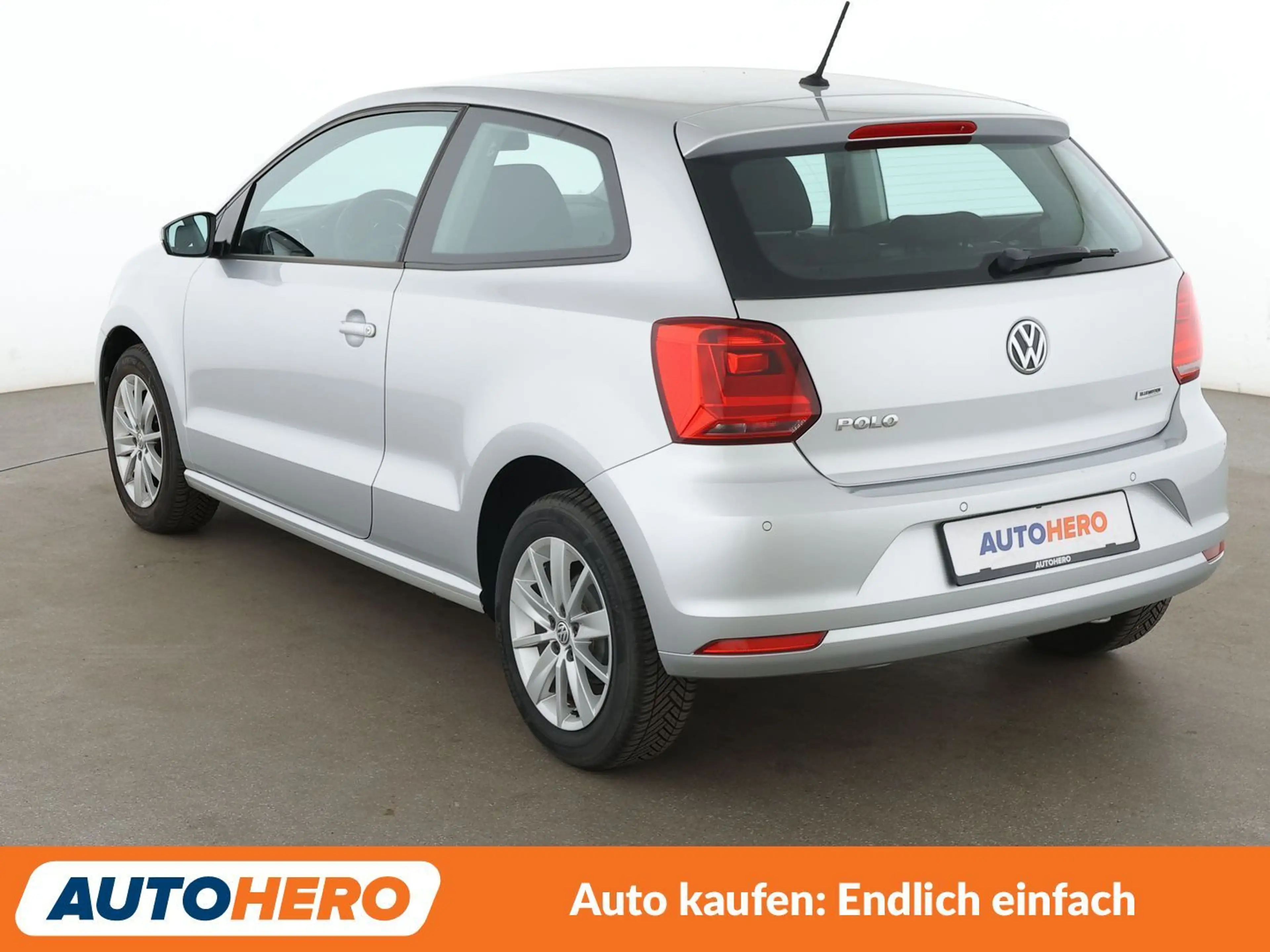 Volkswagen Polo 1.0 Comfortline BlueMotion Tech — photo 4