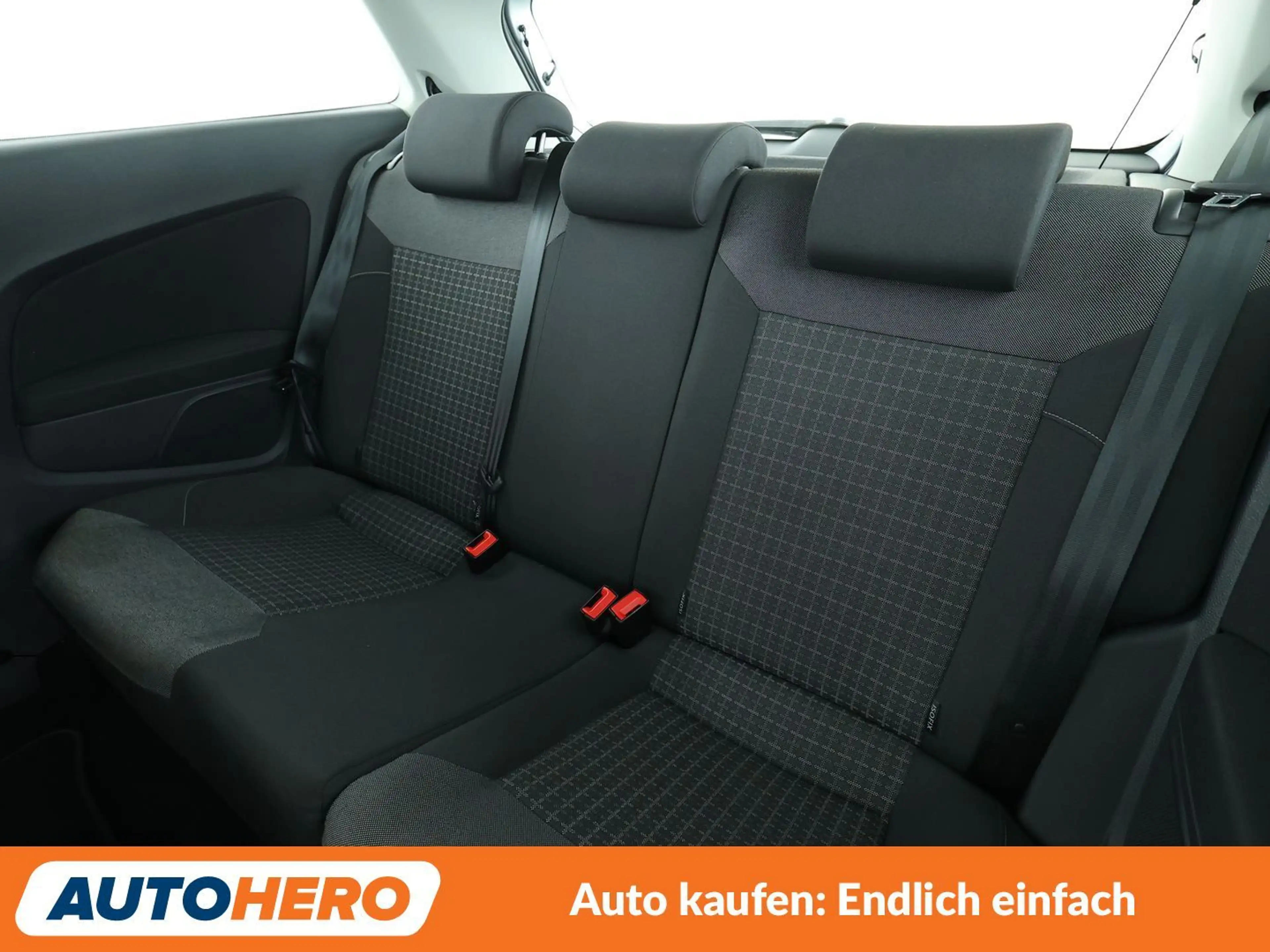 Volkswagen Polo 1.0 Comfortline BlueMotion Tech — photo 14