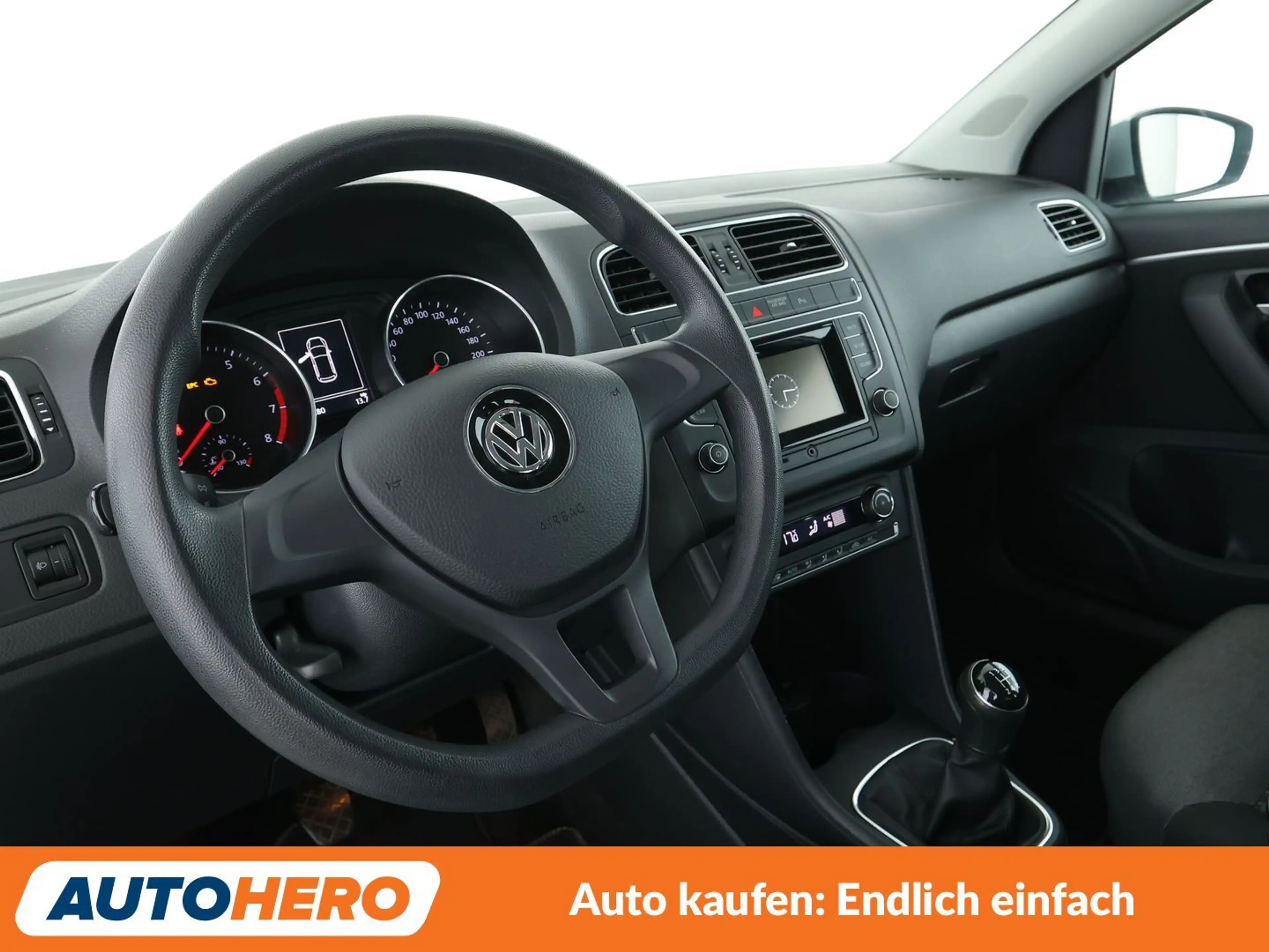 Volkswagen Polo 1.0 Comfortline BlueMotion Tech — photo 11