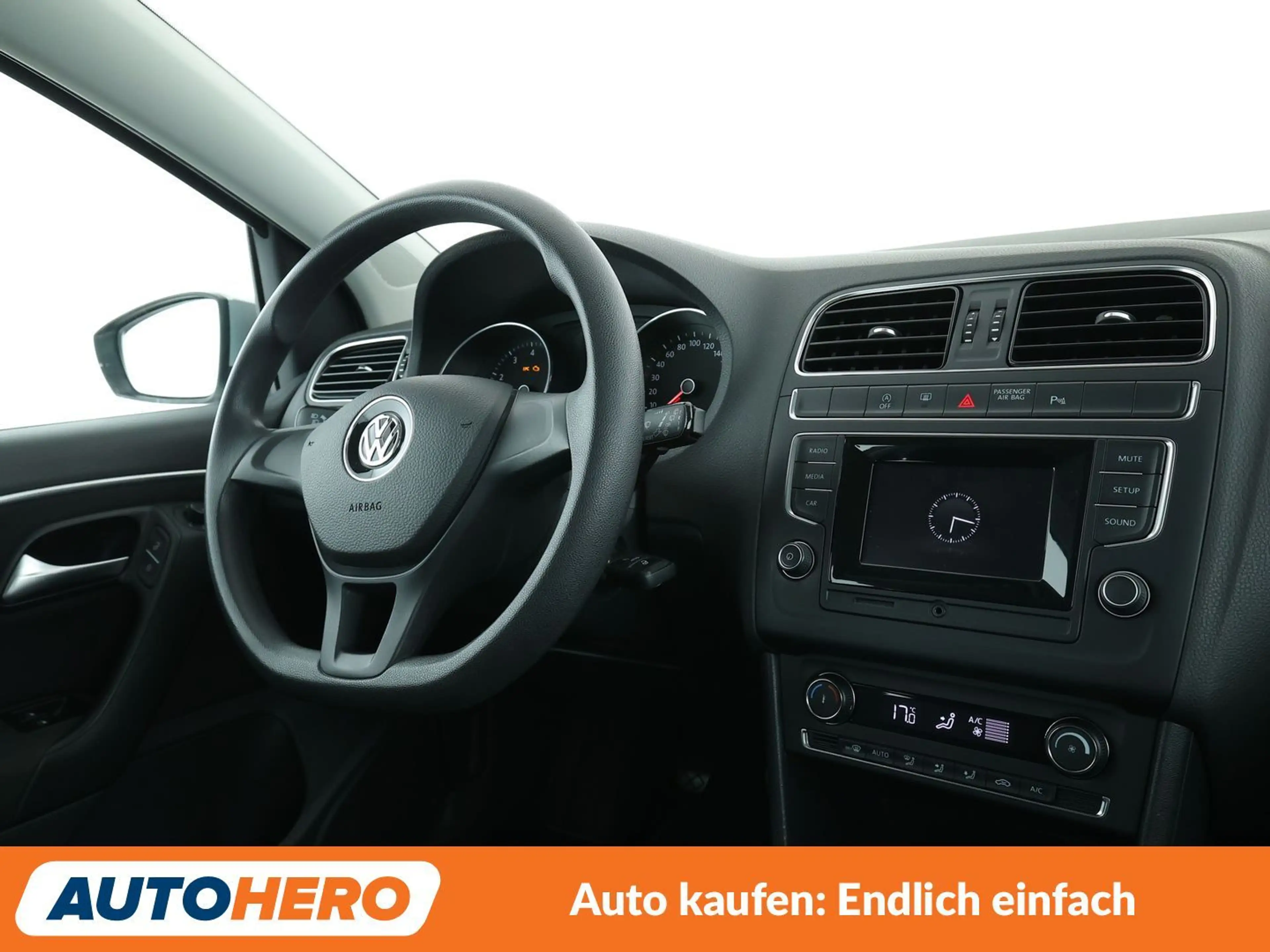 Volkswagen Polo 1.0 Comfortline BlueMotion Tech — photo 13