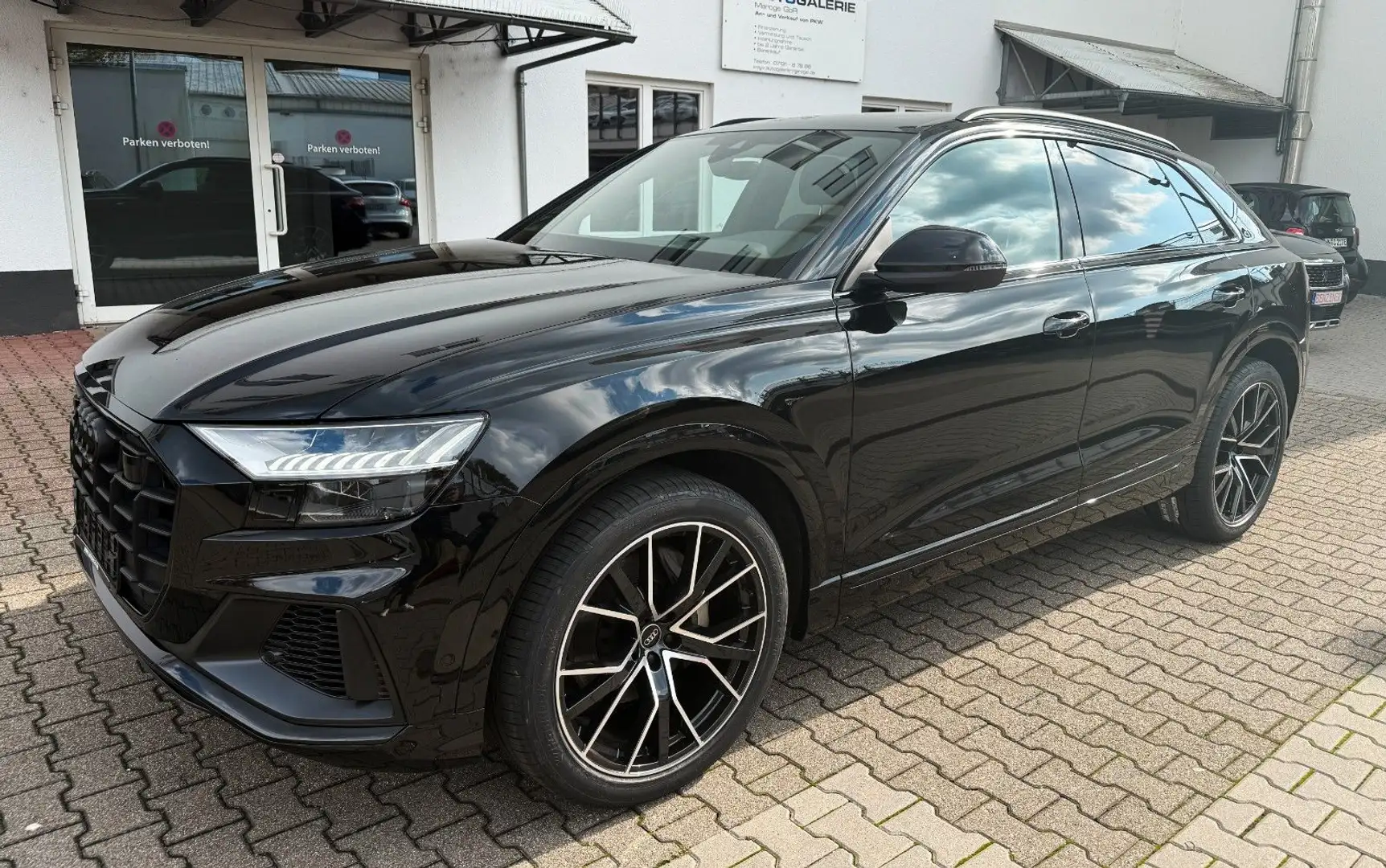 Audi Q8 55 TFSI quattro S-LINE MATRIX/22ZOLL/PANO/ACC Noir - 1