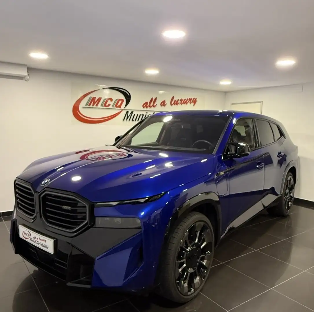 BMW XM Azul - 2