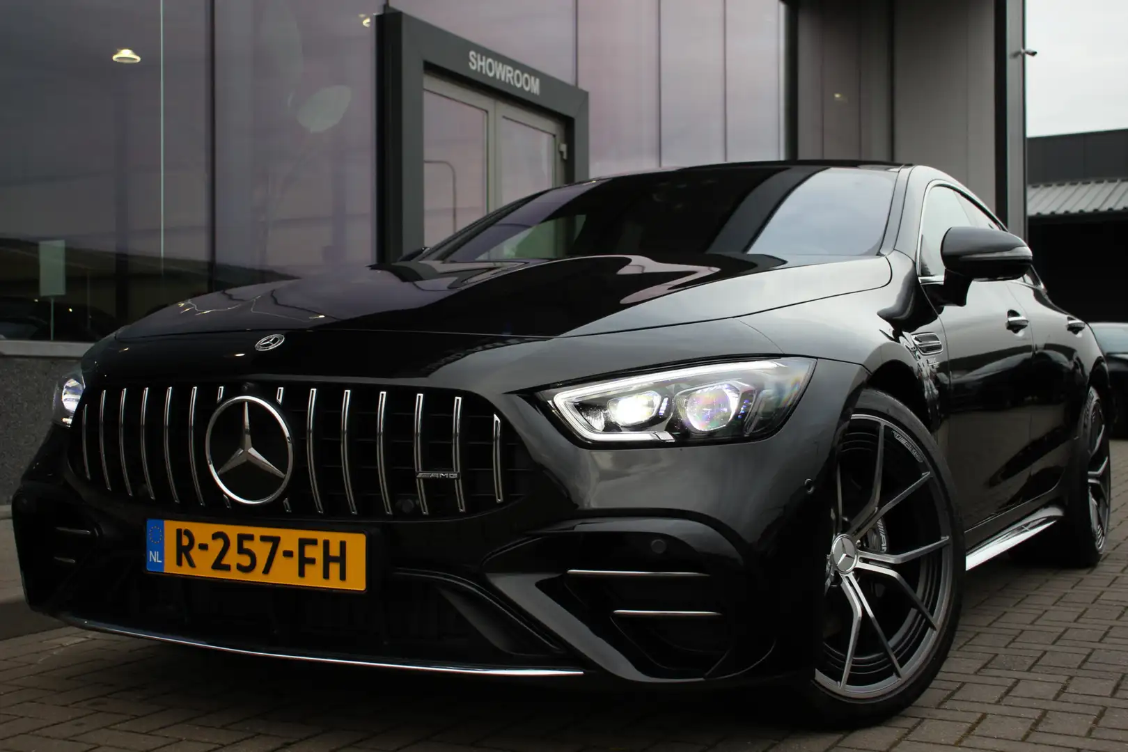 Mercedes-Benz AMG GT 4-Door Coupe 43 4MATIC+ Premium Plus | Vol Opties! Zwart - 2