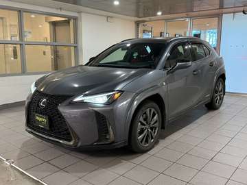 UX 250h AWD F SPORT DESIGN APPLE CARPLAY & ANDROID