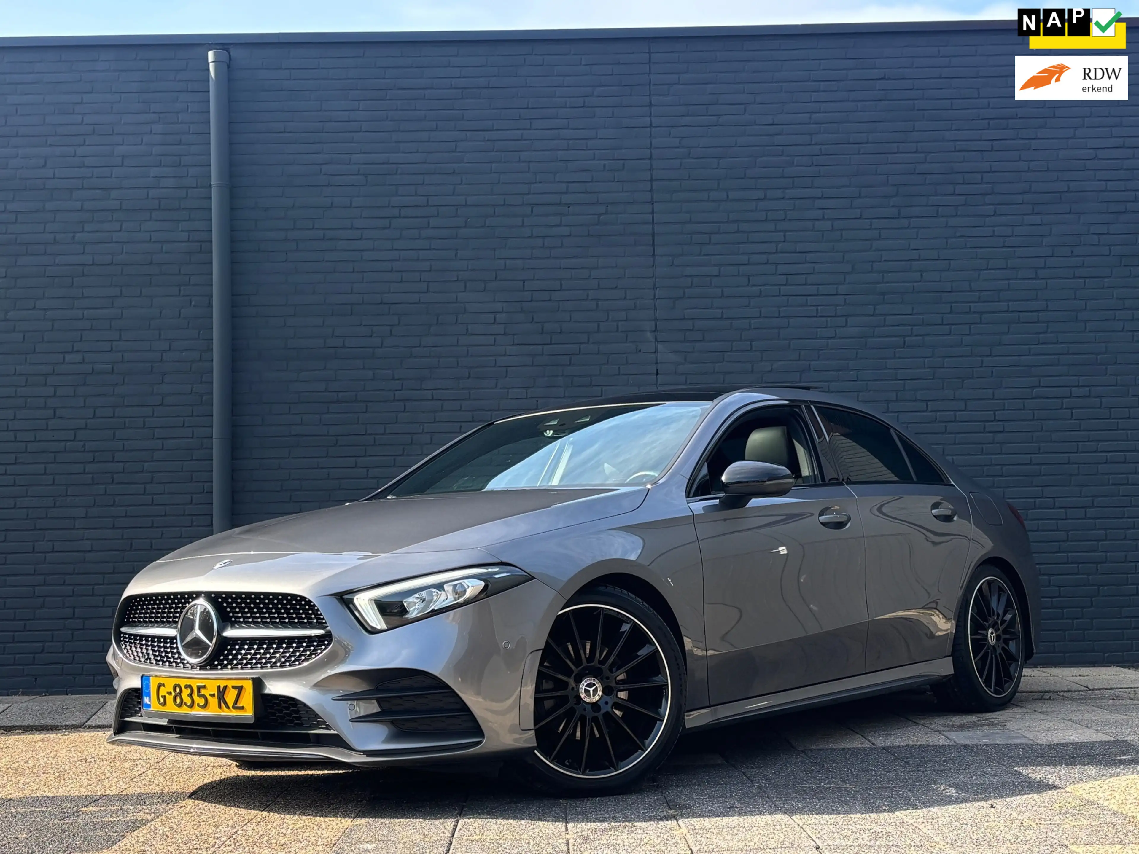 Mercedes-Benz A 200 Business Solution AMG | Pano | Dodehoek Detectie