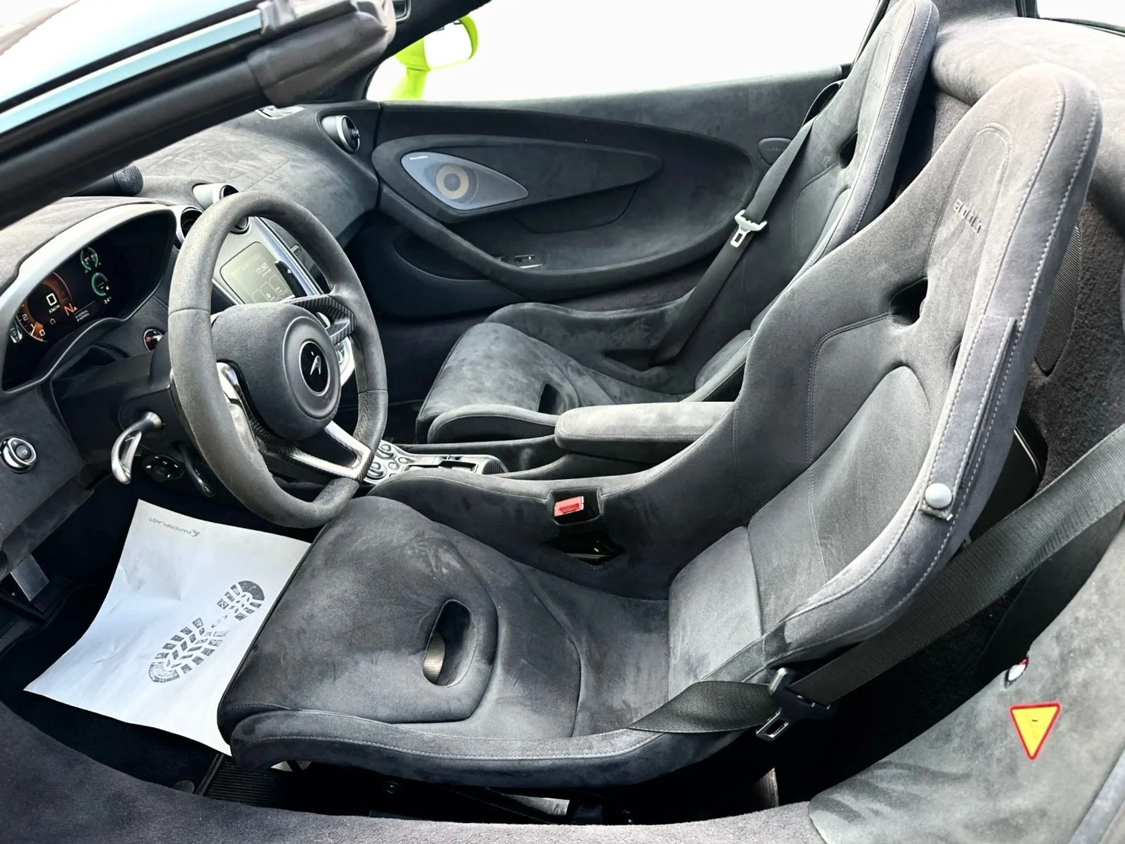 McLaren 600LT Spider | Carbon-Paket | B&W | Lift — photo 10