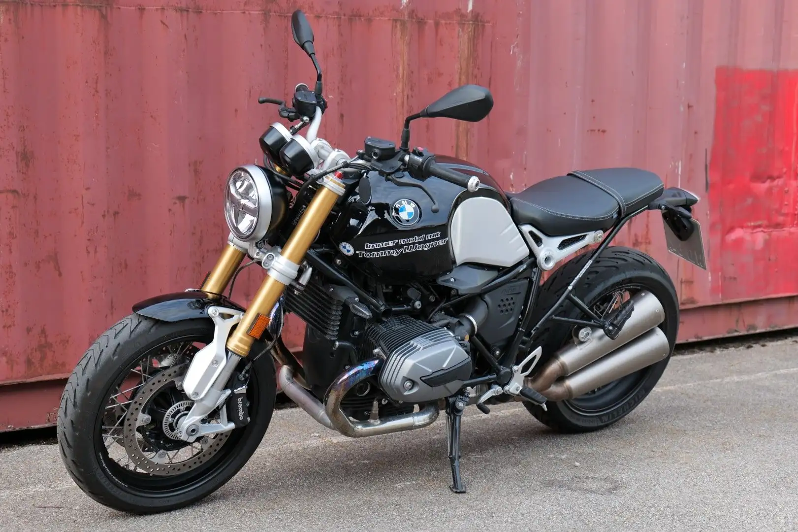 BMW R nineT Komfort Paket + Oil inclusive* crna - 2