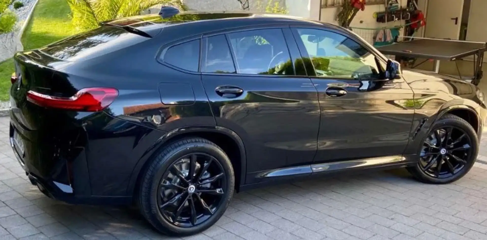 BMW X4 M X4 xDrive 20d M Sport Aut. M Sport Schwarz - 2