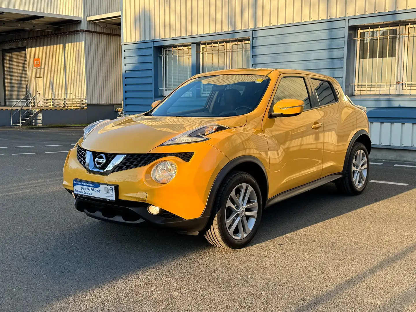 Nissan Juke Acenta Automatik/Panorama/LED/Tüv neu/Sitzh. Beige - 2