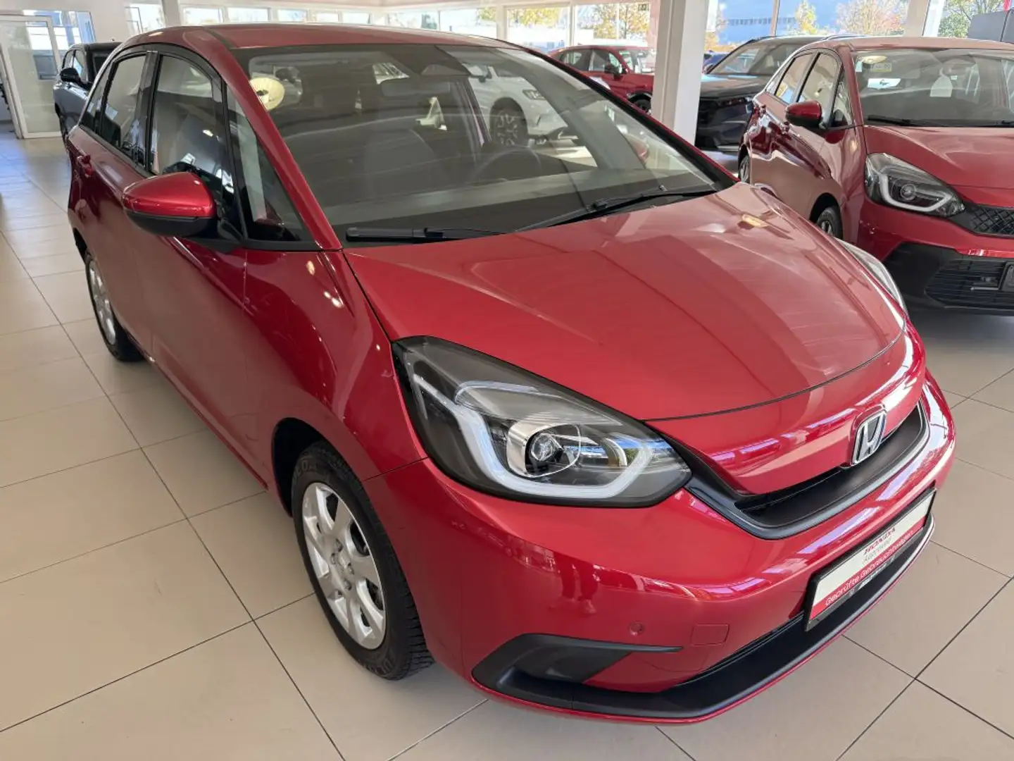 Honda Jazz 1.5 i-MMD Hybrid e-CVT Elegance Rouge - 1