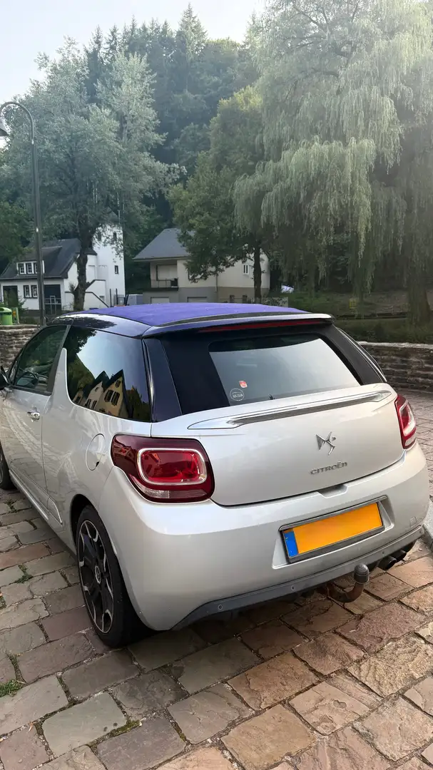 Citroen DS3 DS3 Cabrio THP 155SportChic Grau - 2