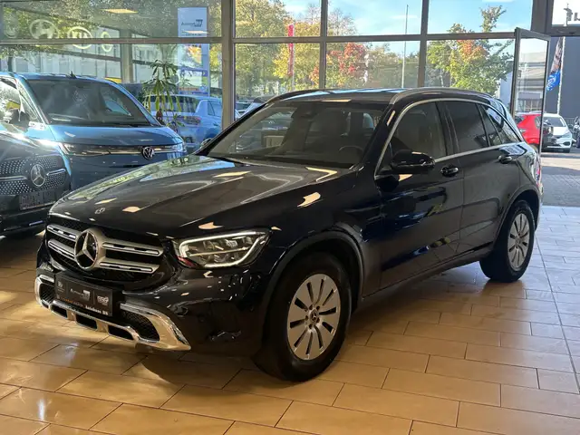 Mercedes-Benz GLC 220 d*4Matic*AHK*MBUX*Leder*CAM*Navi*1.Hand