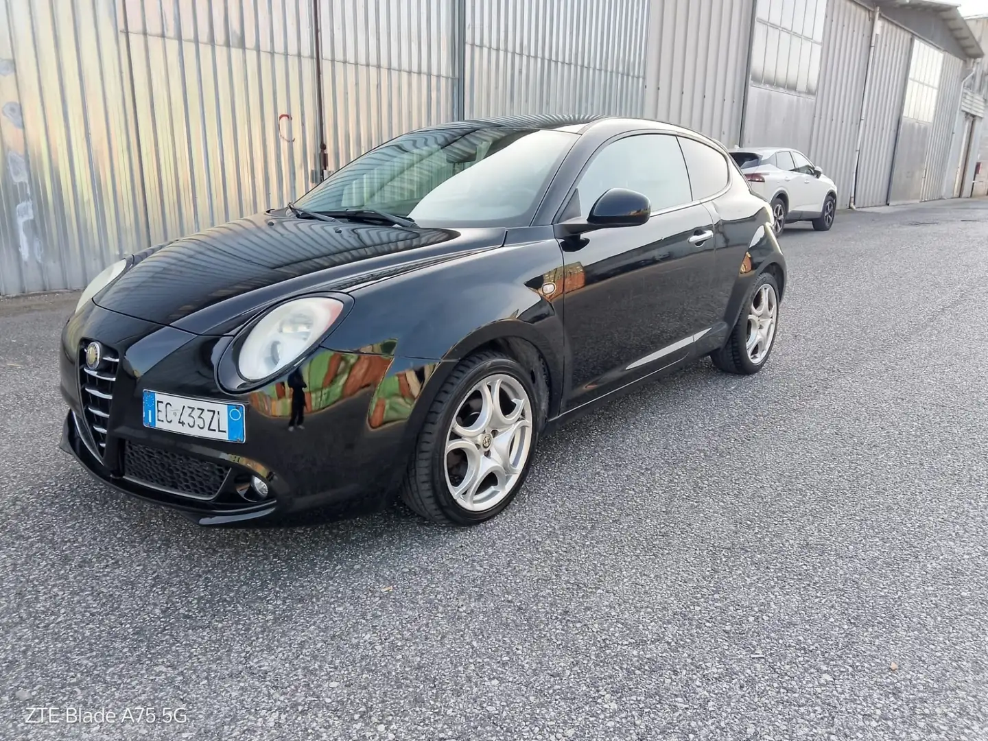 Alfa Romeo MiTo 1.4 T 120 CV GPL Distinctive Nero - 1