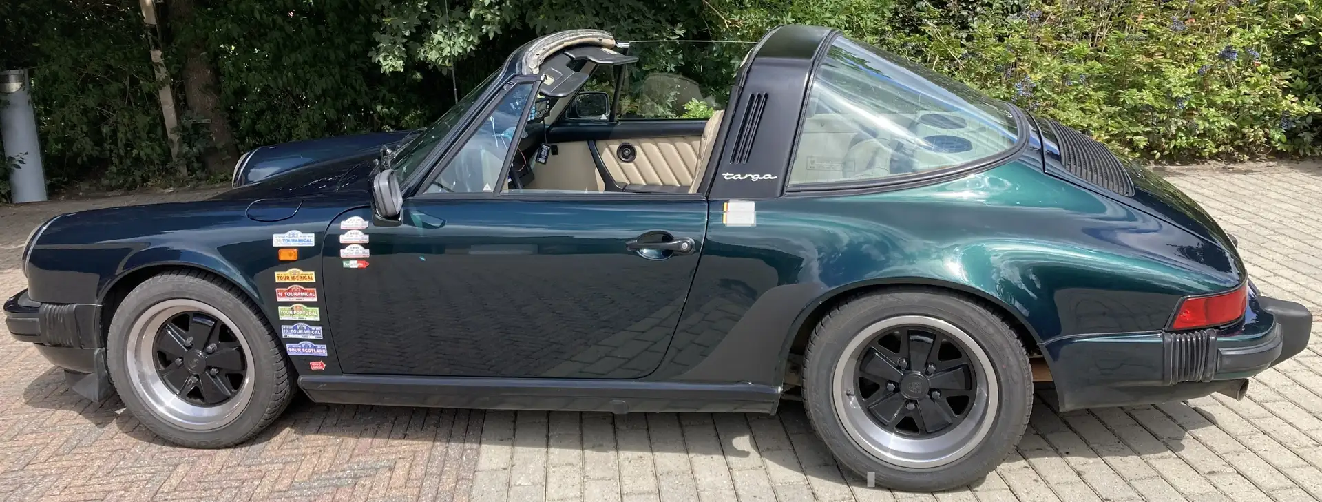 Oldtimer Porsche 911 SC Targa Grün - 2