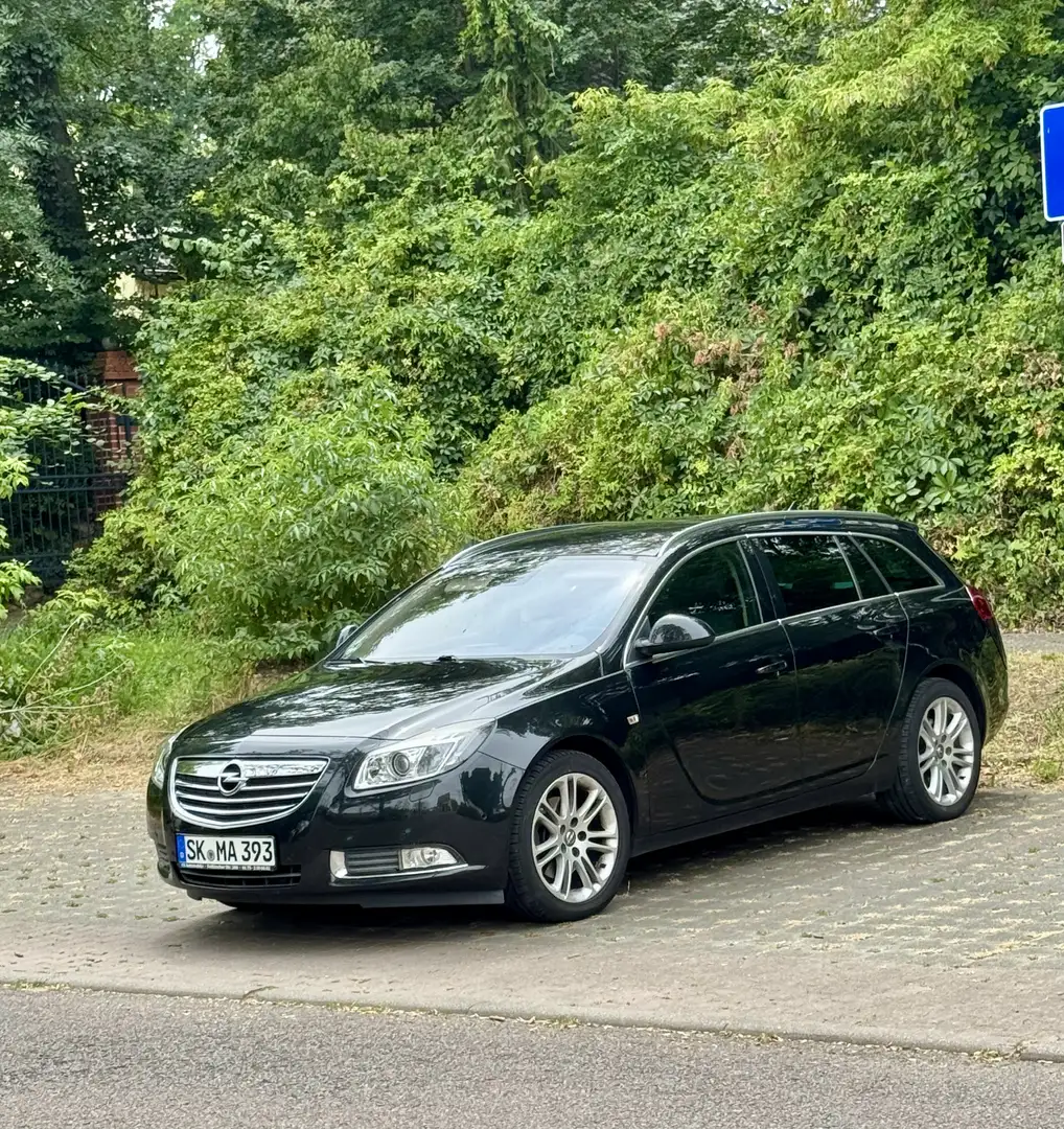Opel Insignia Schwarz - 1