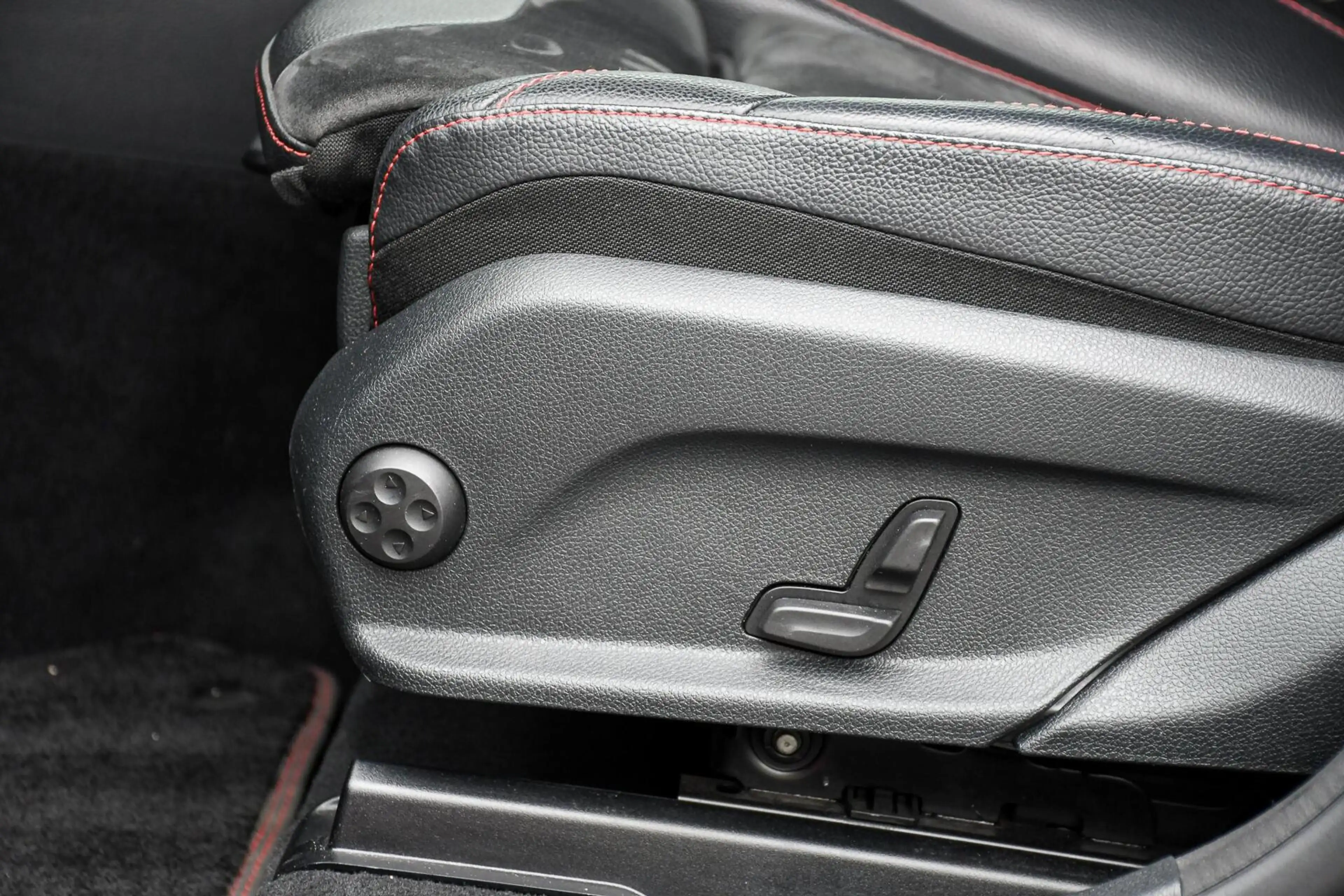 Mercedes-Benz GLC 43 AMG 4MATIC Premium Plus 391PK sfeerverlichting — photo 49